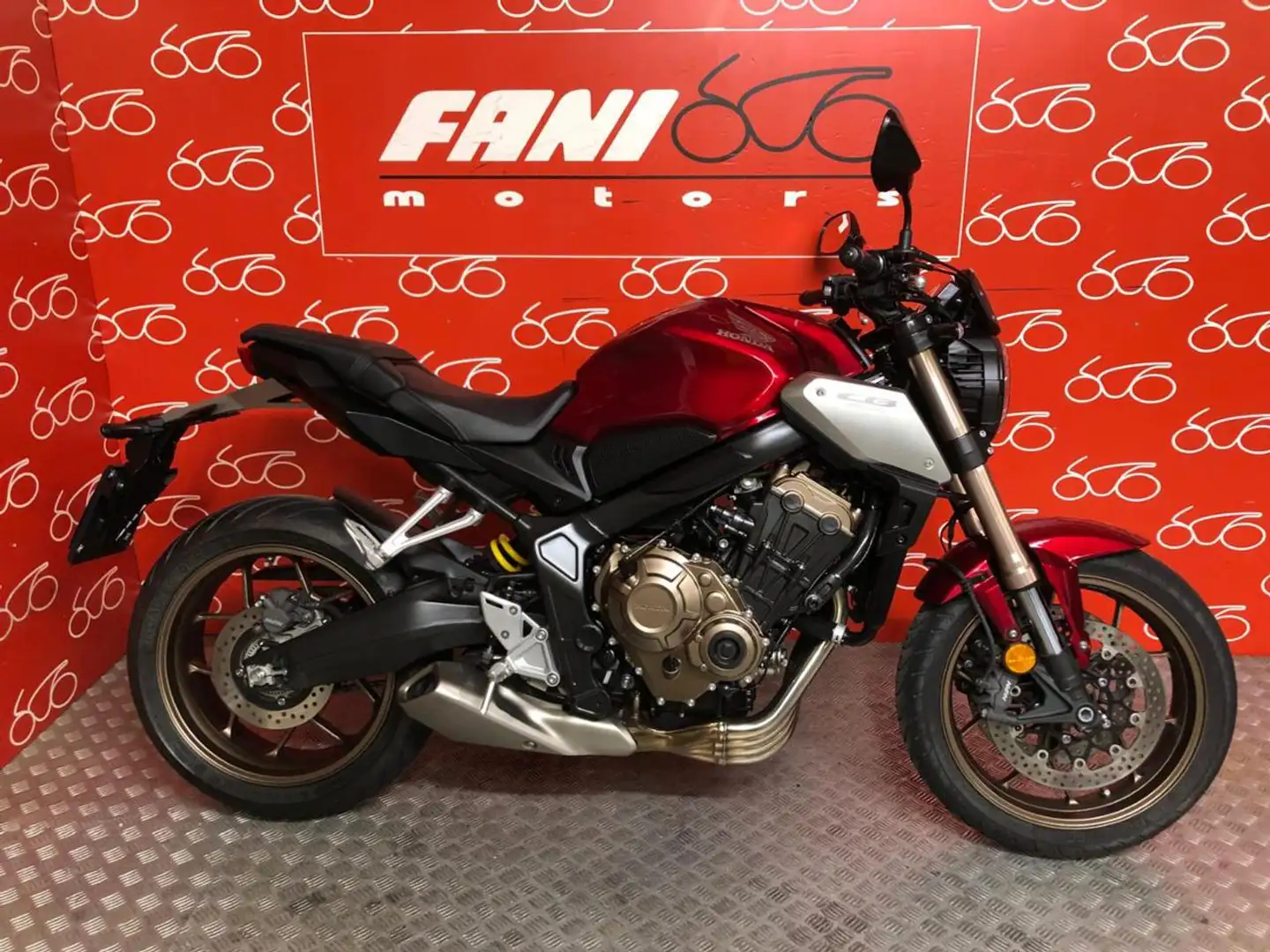 Honda CB 650 . Rosso - 1