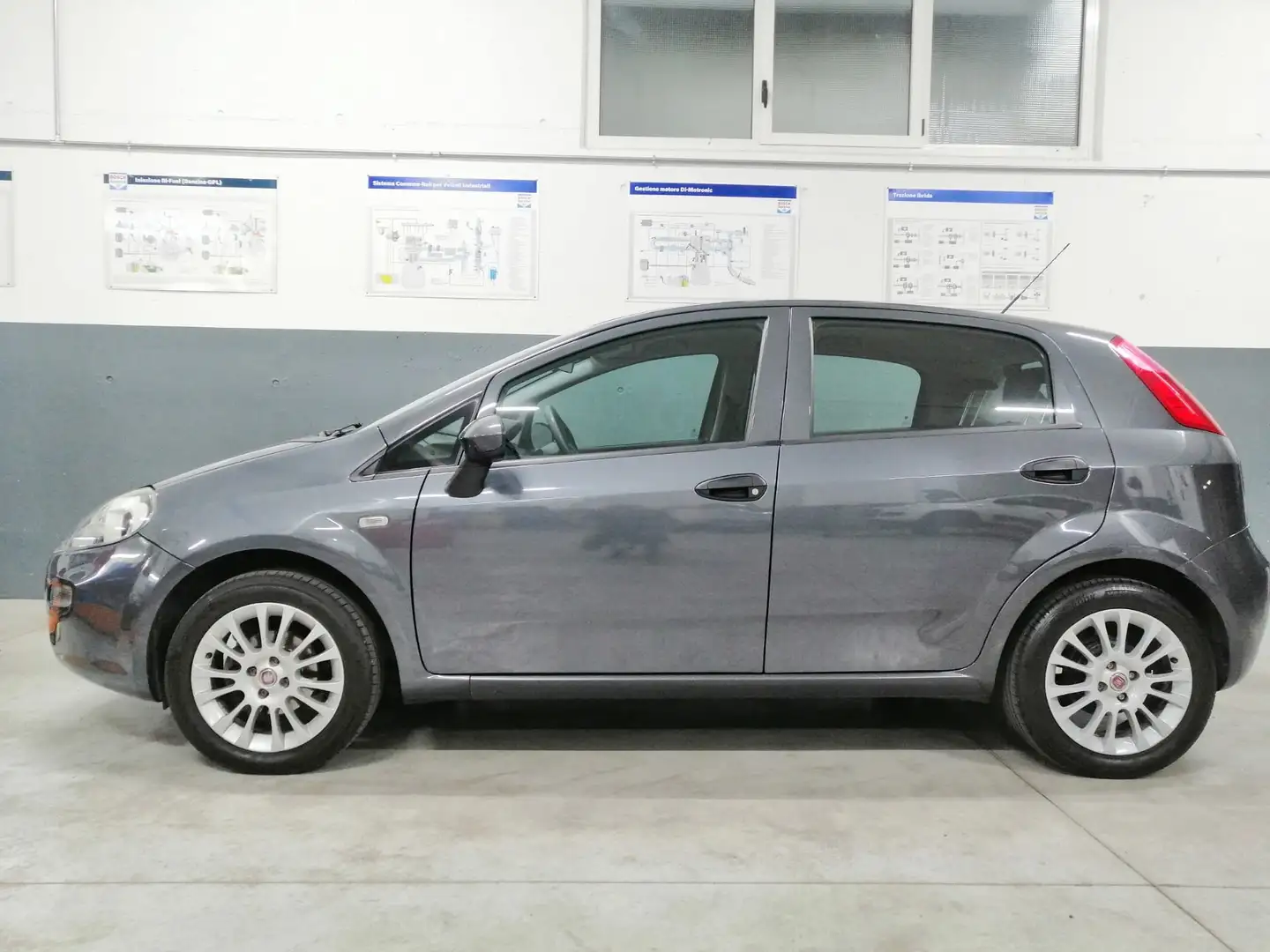 Fiat Punto Punto  5p 1.2 Street E6 KM 75000 Gris - 1