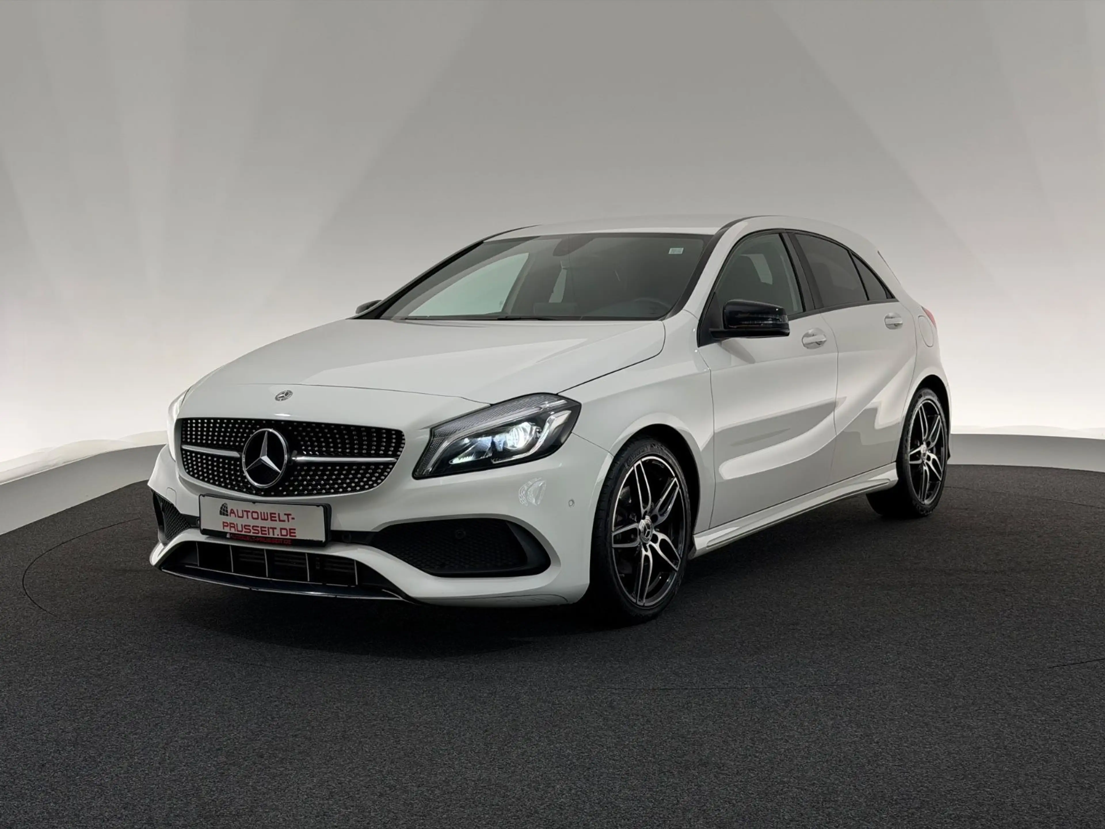 Mercedes-Benz A 200 *AMG LINE*NIGHT-LED-SHZ-TEMPO-PDC-SP.FW-18" — photo 3