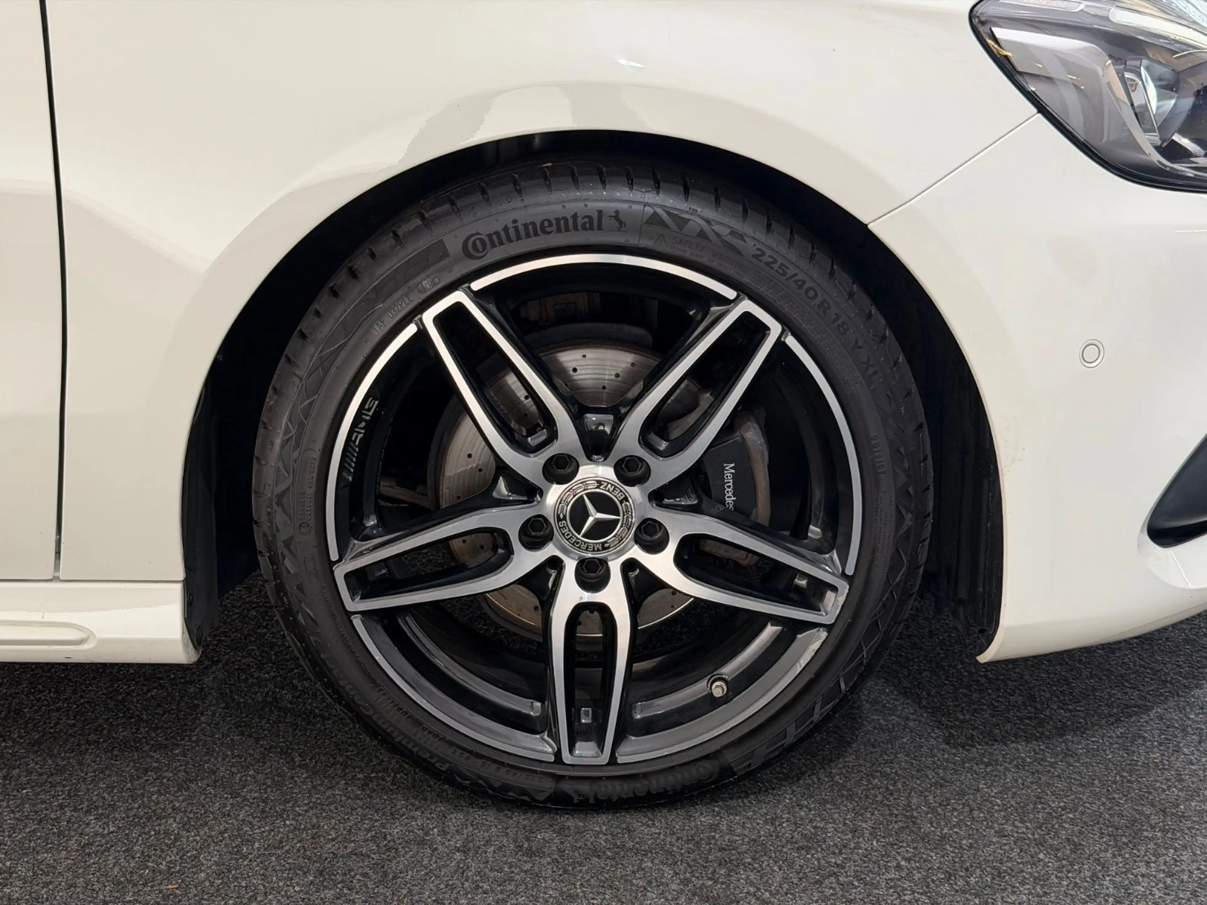 Mercedes-Benz A 200 *AMG LINE*NIGHT-LED-SHZ-TEMPO-PDC-SP.FW-18" — photo 14