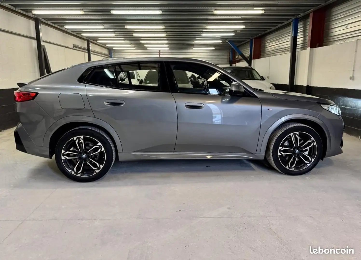 BMW X2 U10 sDrive 20i 20ia Essence 170 ch M Sport DKG7 1E MAIN ORIGINE FR Grau - 2
