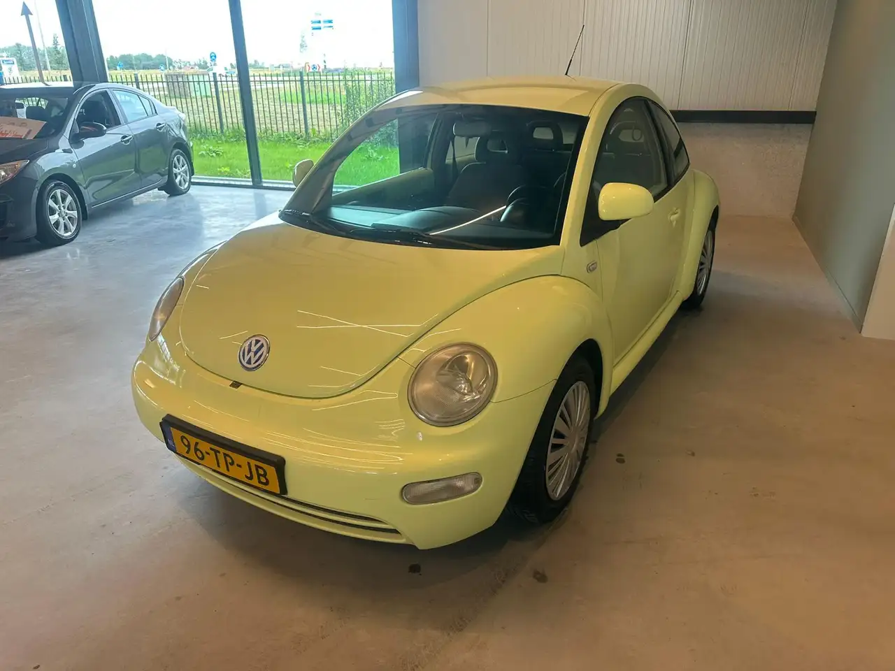 Volkswagen New Beetle 2.0i HIGHLINE-uitvoering|AIRCONDITIONING|CRUISE CO, foto 10
