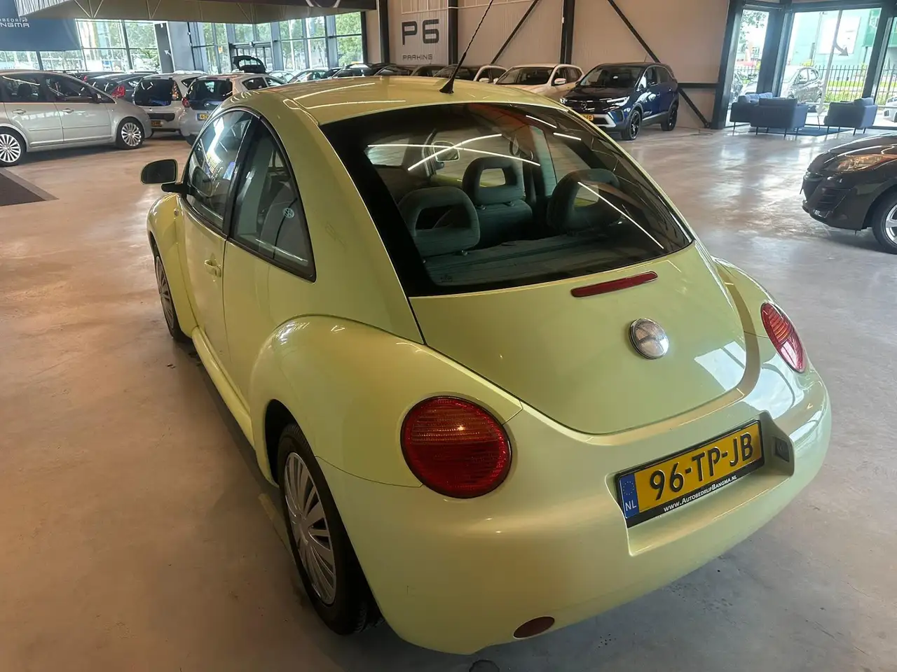 Volkswagen New Beetle 2.0i HIGHLINE-uitvoering|AIRCONDITIONING|CRUISE CO, foto 9