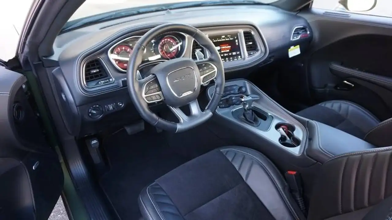 Dodge Challenger 2023