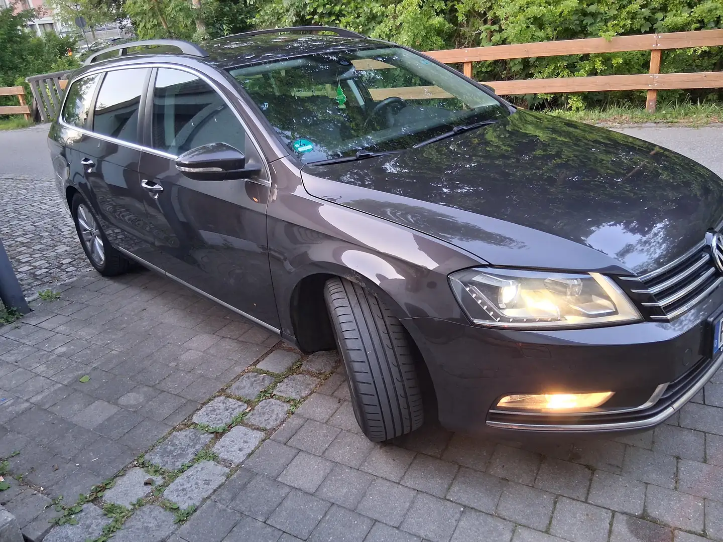 Volkswagen Passat Variant 2.0 TDI BlueMotion Technology Comfortline Brun - 2
