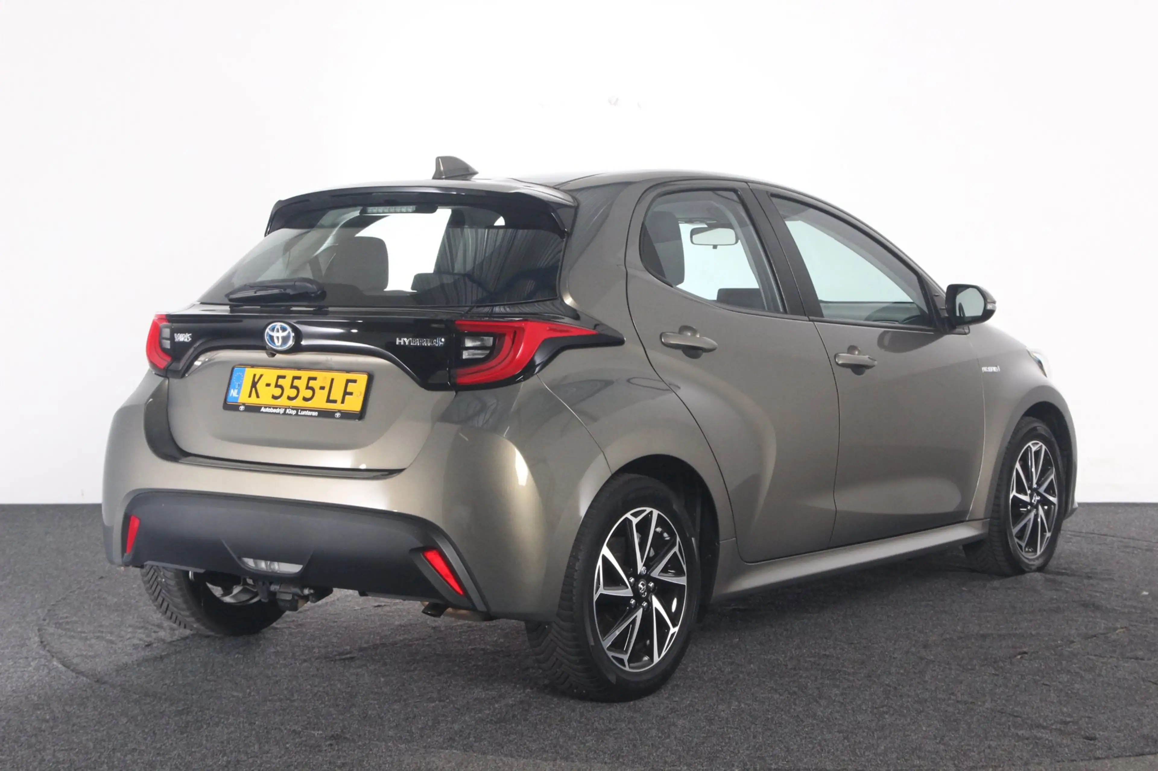 Toyota Yaris 1.5 Hybrid Dynamic — photo 5