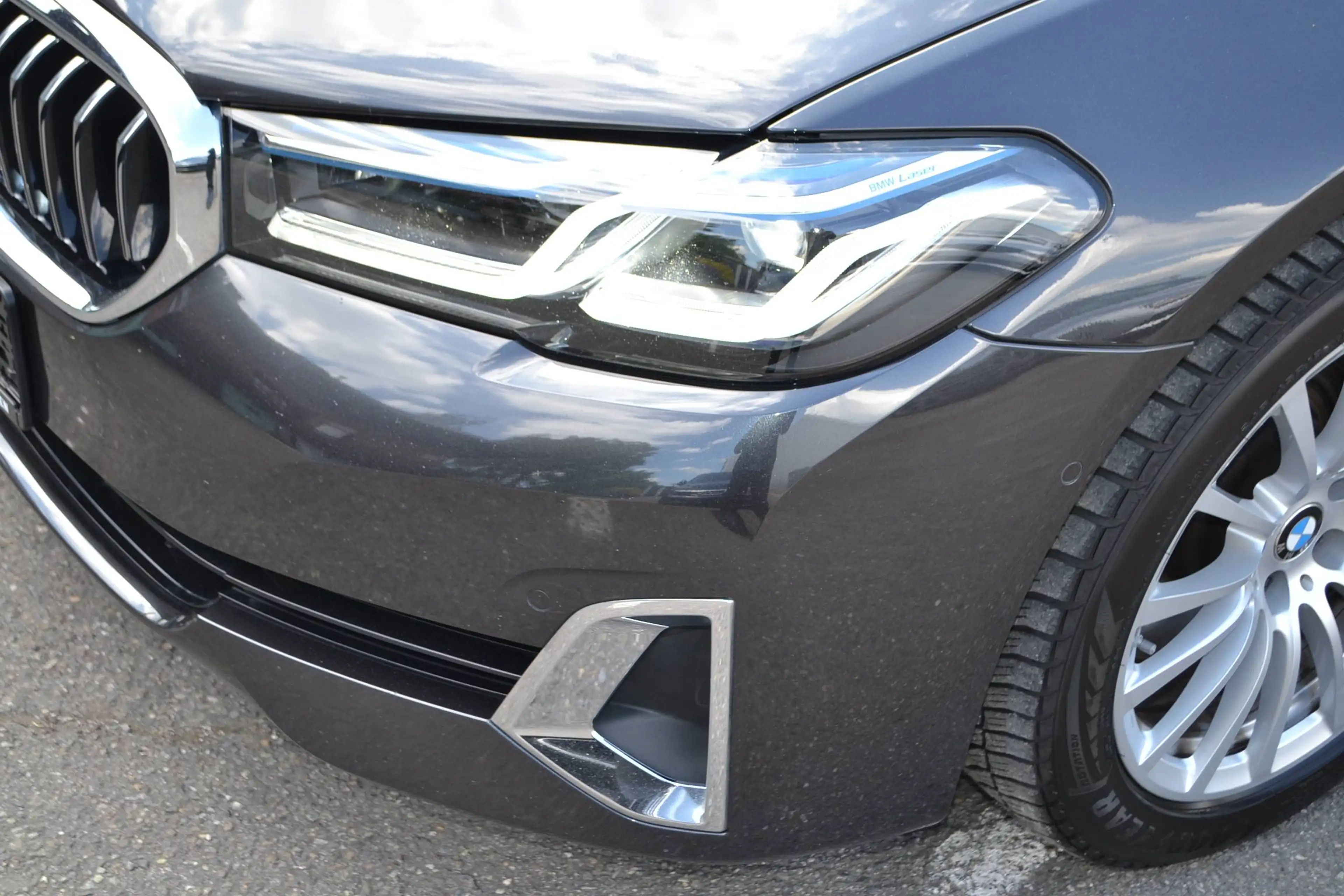 BMW 530 530d Touring*AUTOMATIK*Luxury Line*LEDER*VOLL*1A — photo 13