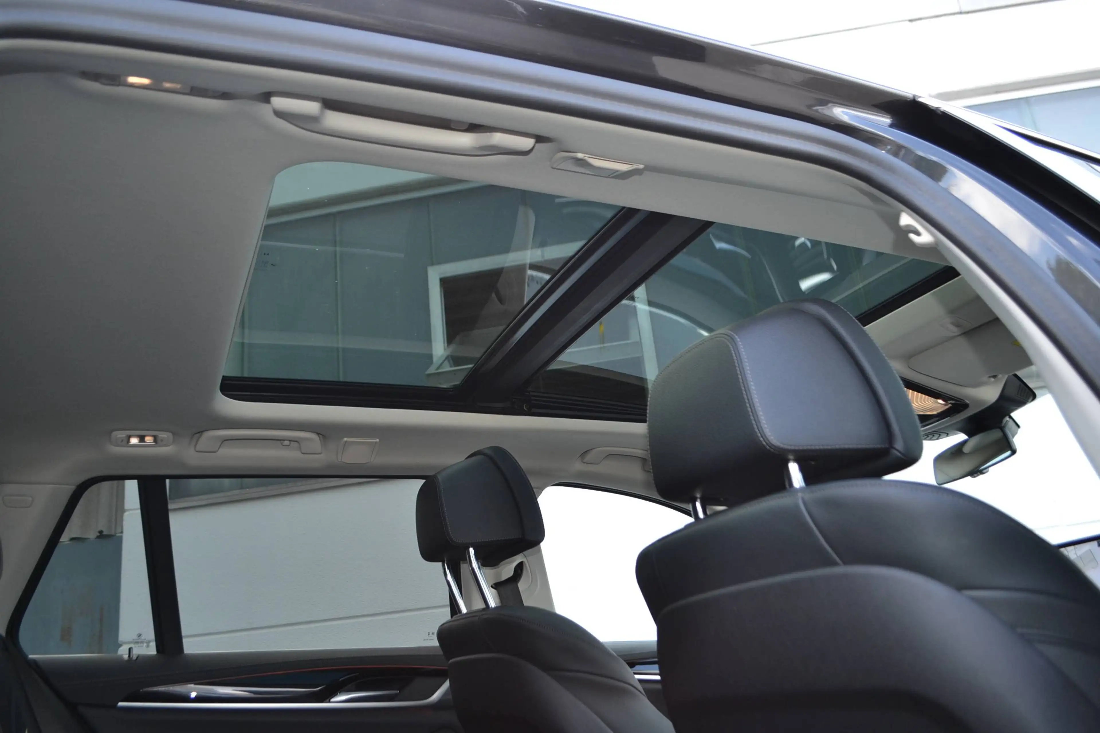BMW 530 530d Touring*AUTOMATIK*Luxury Line*LEDER*VOLL*1A — photo 12