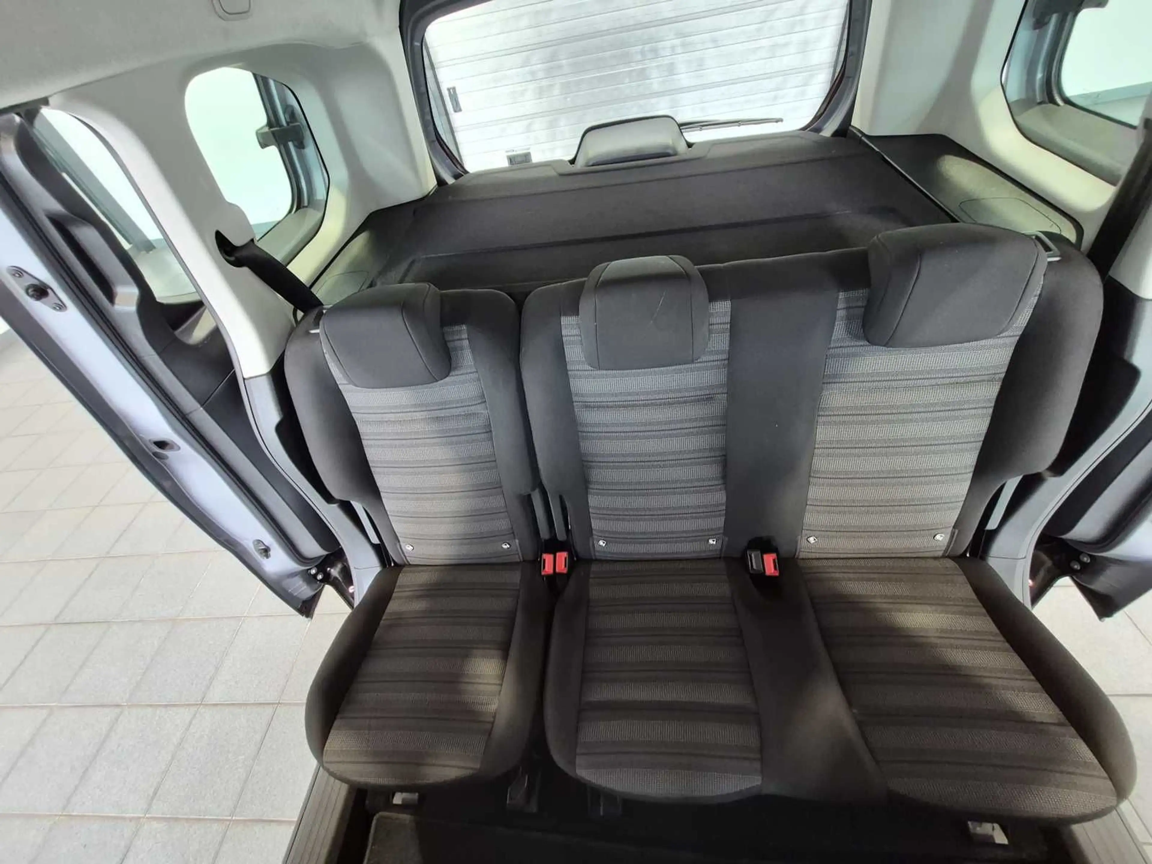Opel Combo Life 1.2 Turbo  Edition|PDC|CarPlay — photo 14