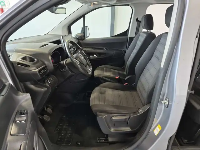 Opel Combo view 8