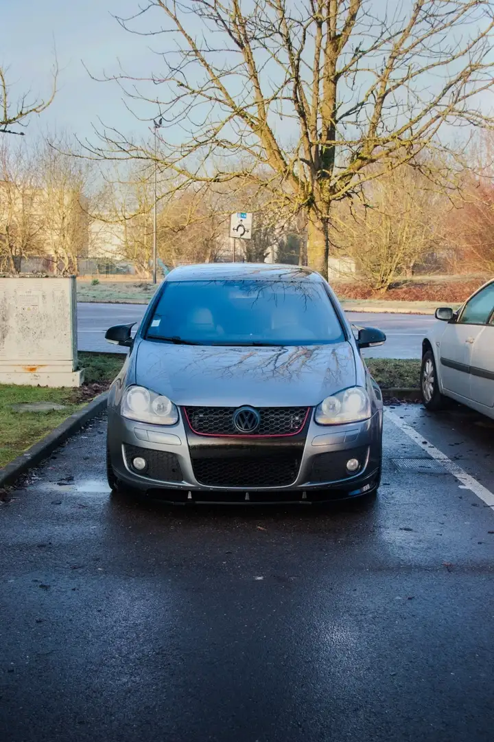 Volkswagen Golf GTI 2.0 T 16S FSI 200 Gris - 2