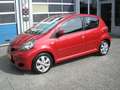 Toyota Aygo 1.0 5-deurs Aspiration Red met Airco Rouge - thumbnail 5