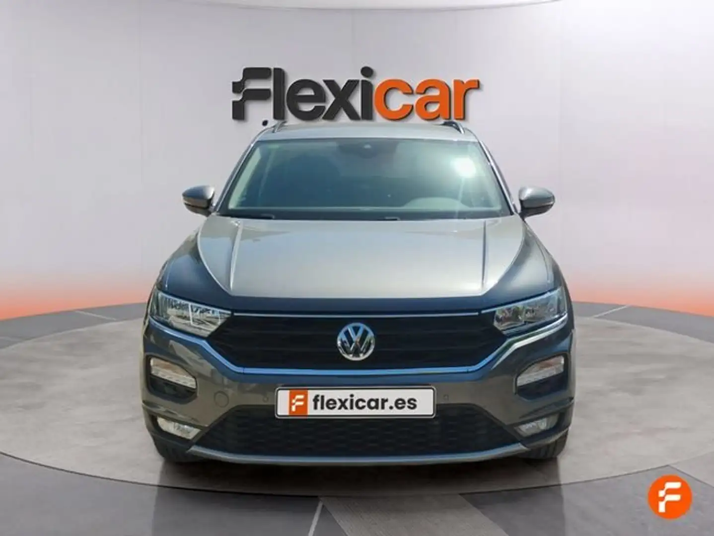 Volkswagen T-Roc 1.0 TSI Advance Gris - 2