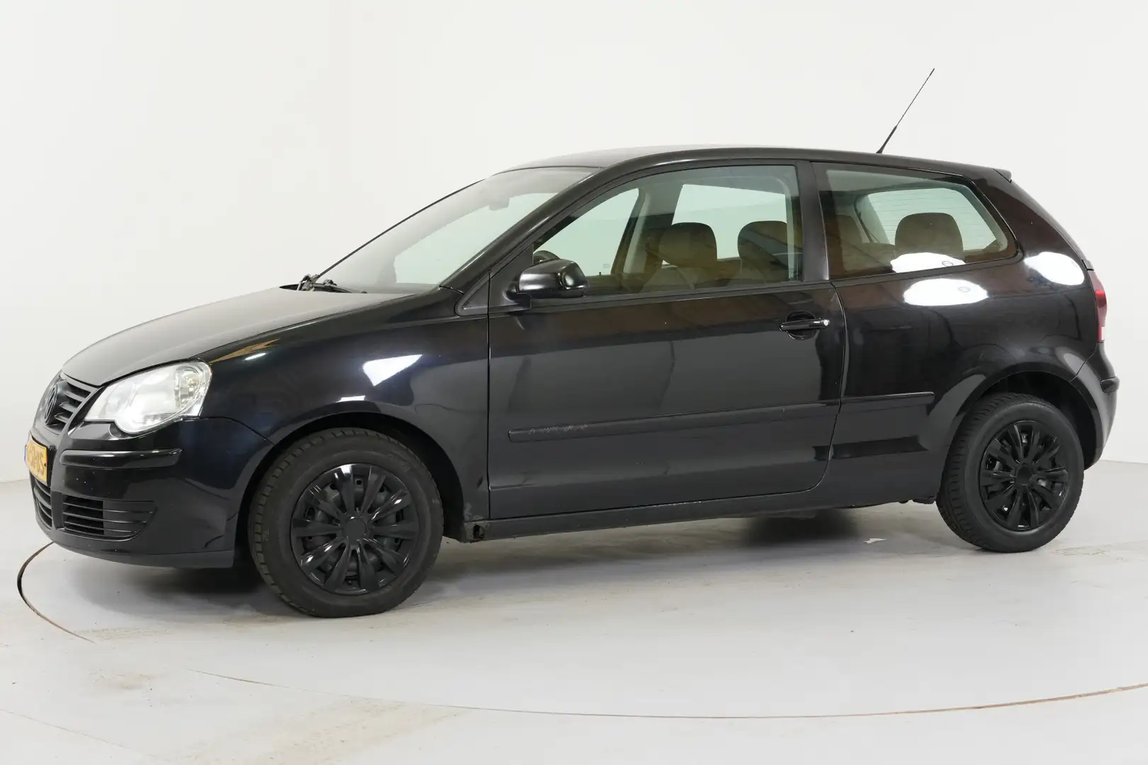 Volkswagen Polo 1.4 TDI Optive | Export | Negro - 2