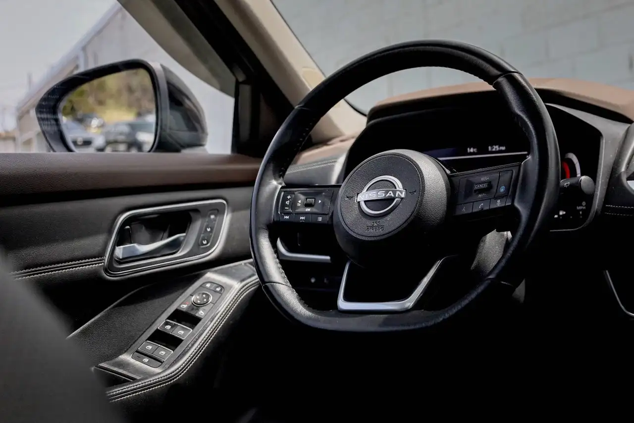 Nissan Rogue снимка Nissan Rogue