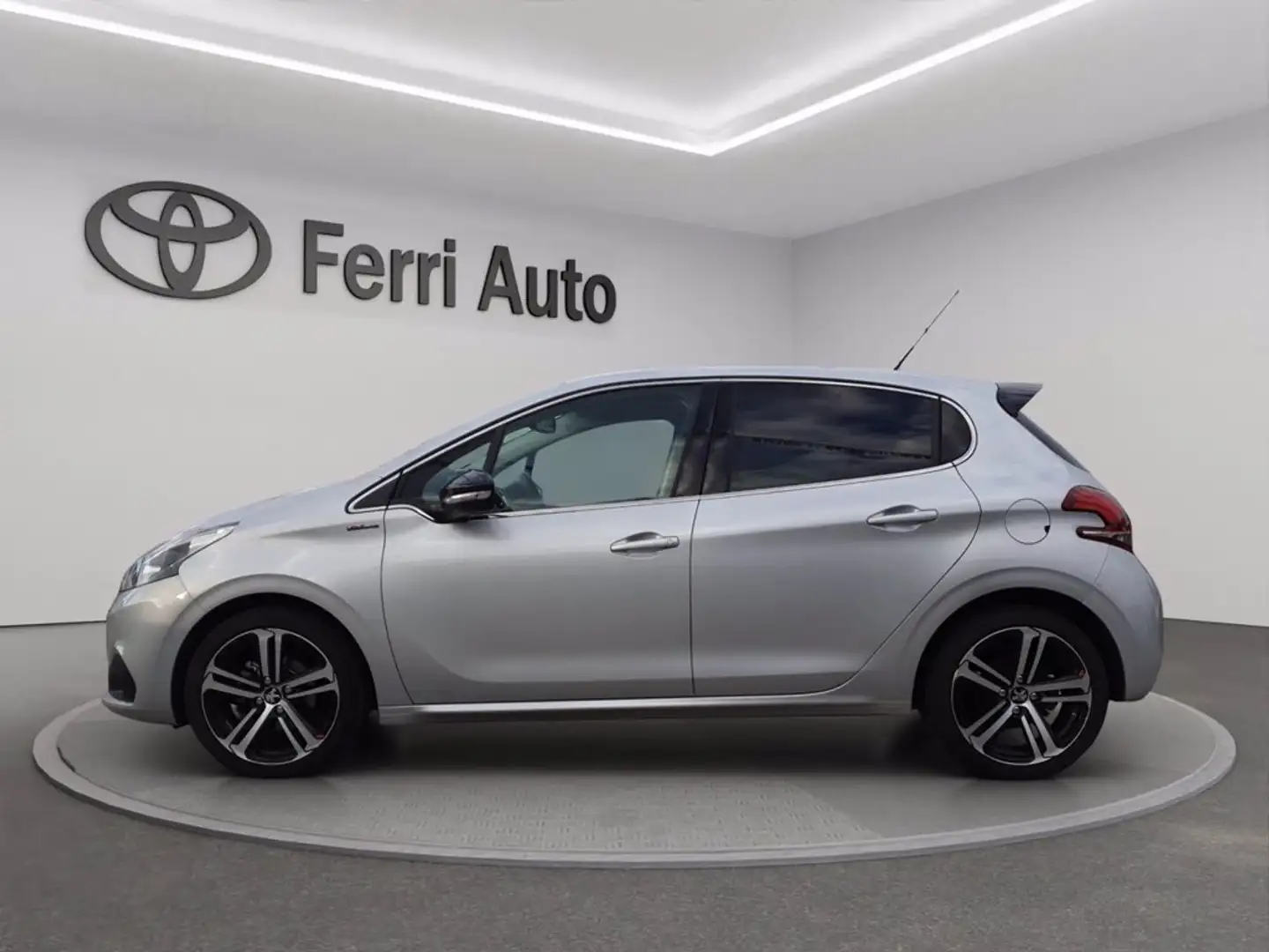 Peugeot 208 5p 1.2 puretech t gt line s&s 110cv Grau - 2