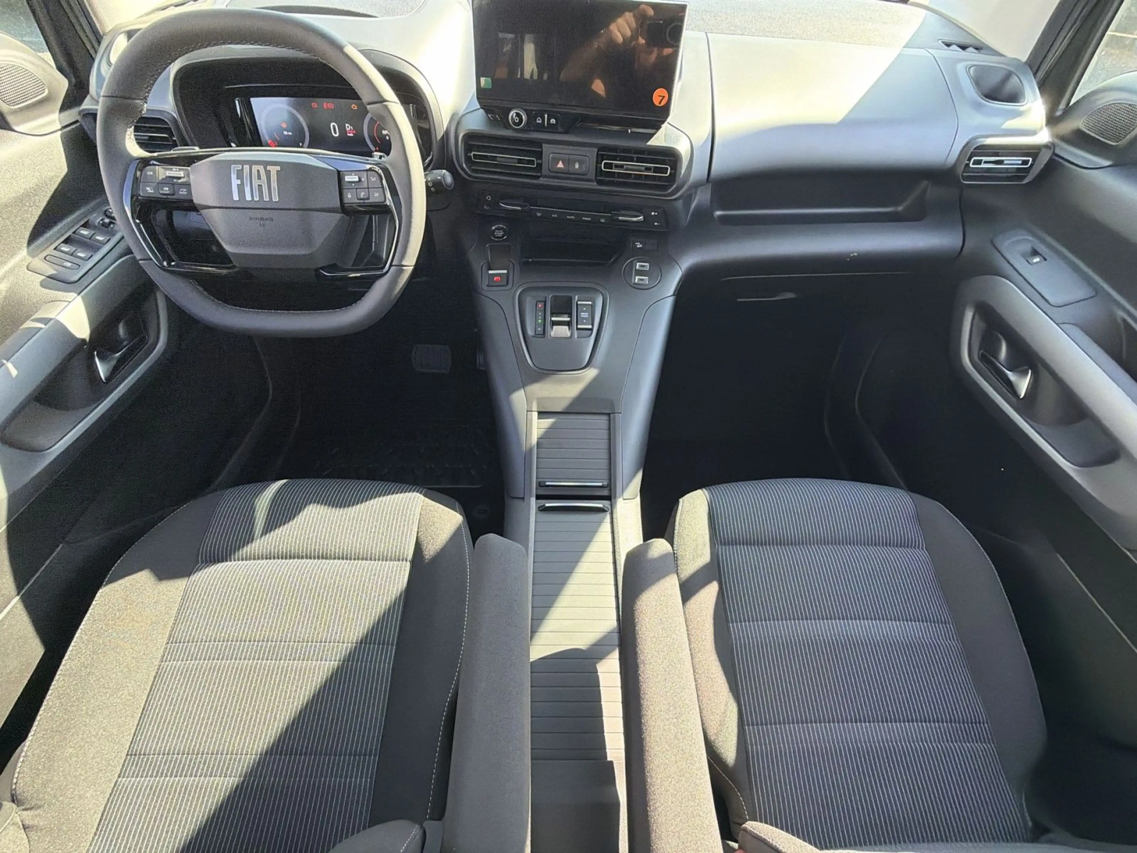 Fiat Qubo L La Prima 1.5 Diesel 96 kW (130 PS) AT — photo 15
