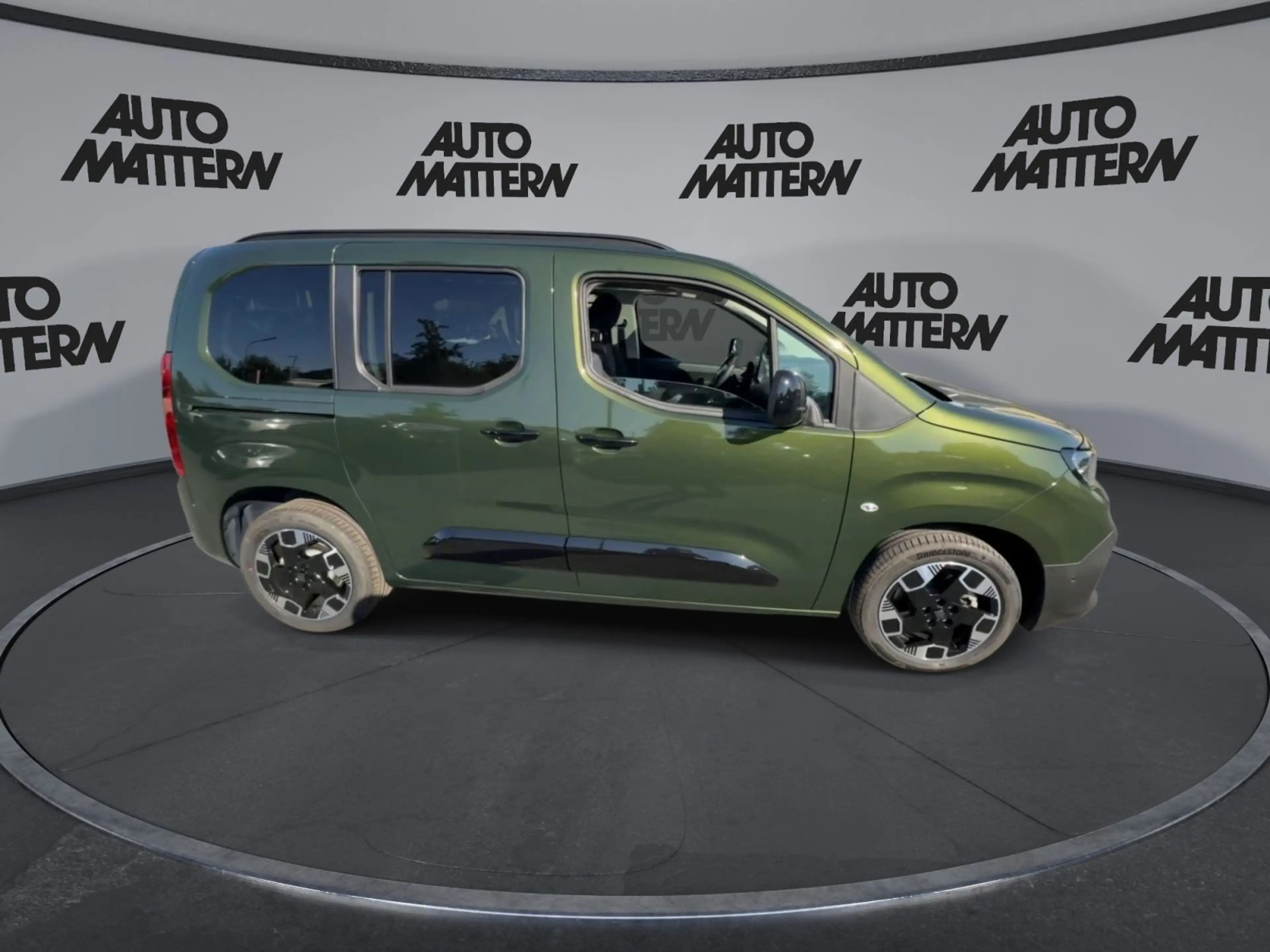 Fiat Qubo L La Prima 1.5 Diesel 96 kW (130 PS) AT — photo 9