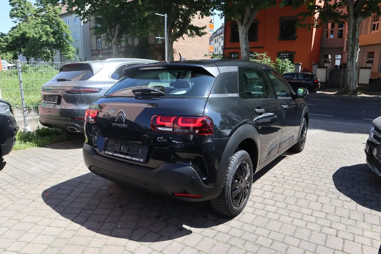 Citroen C4 Cactus Live Klima Sitzheizung PDC Schwarz - 2