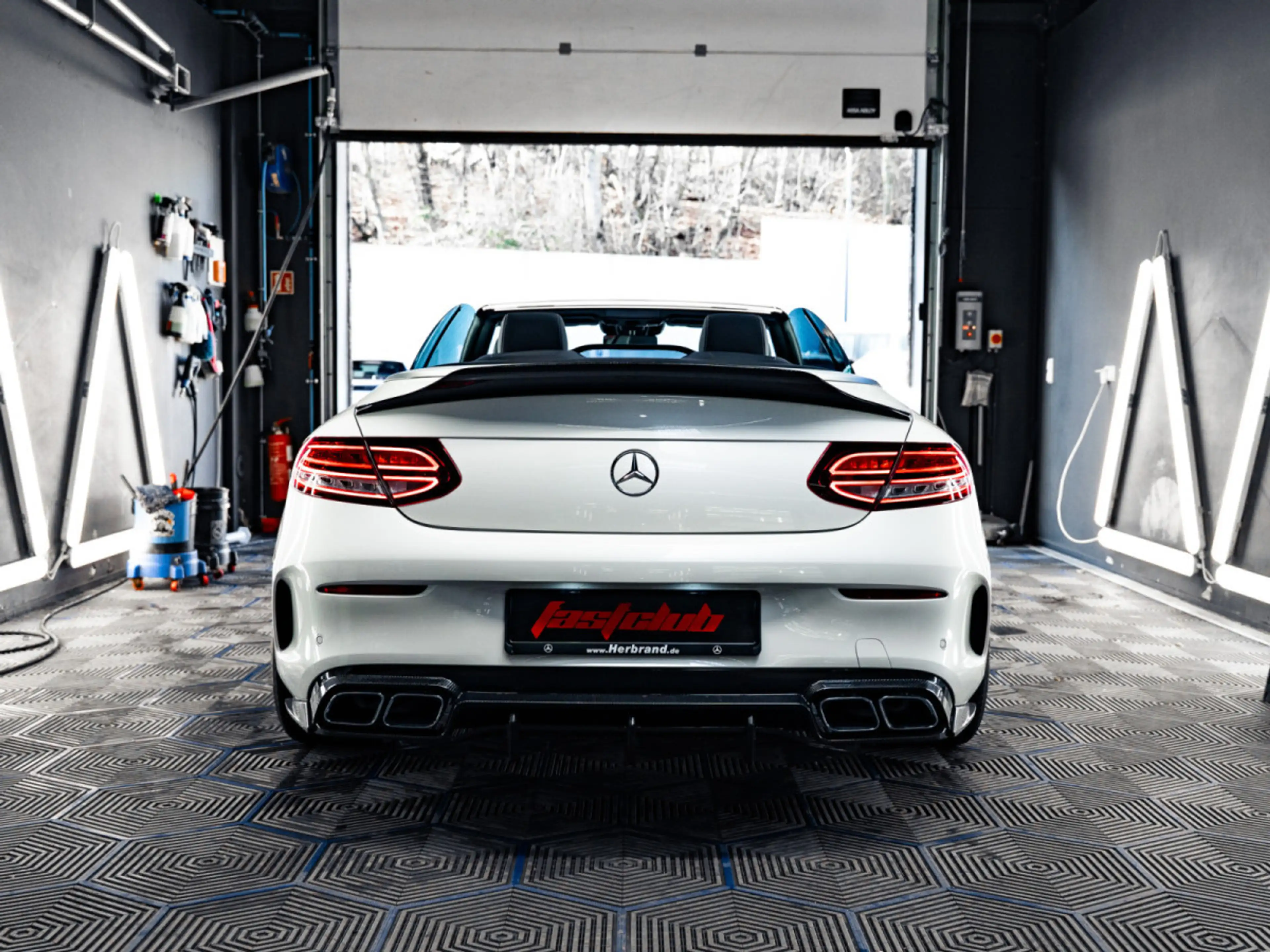 Mercedes-Benz C 63 AMG Classe C63 AMG S FULL CARBON Cabrio Caméra*360*Bur — photo 10
