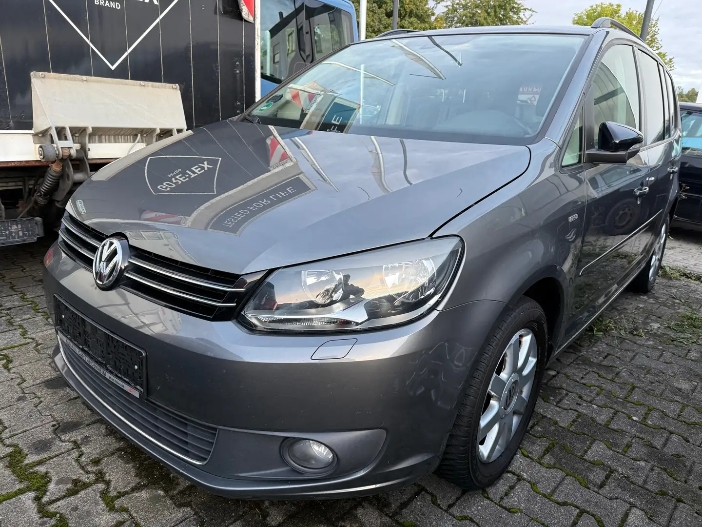 Volkswagen Touran Match BMT 7 Sitzeplätze Gris - 2