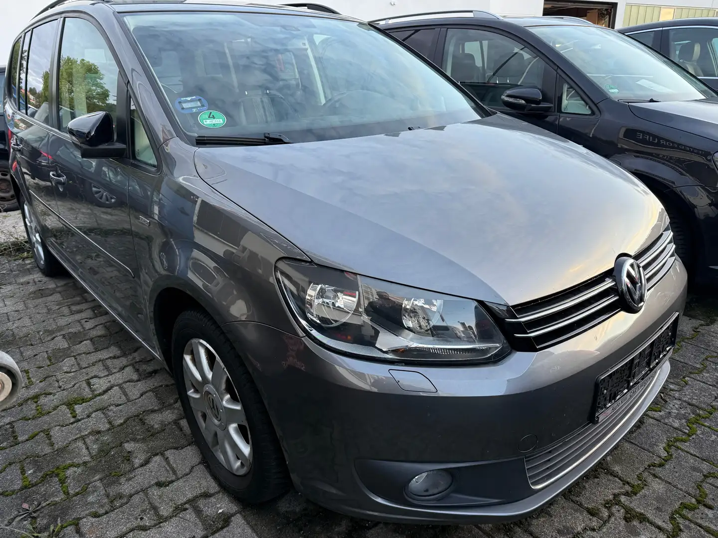 Volkswagen Touran Match BMT 7 Sitzeplätze Gris - 1