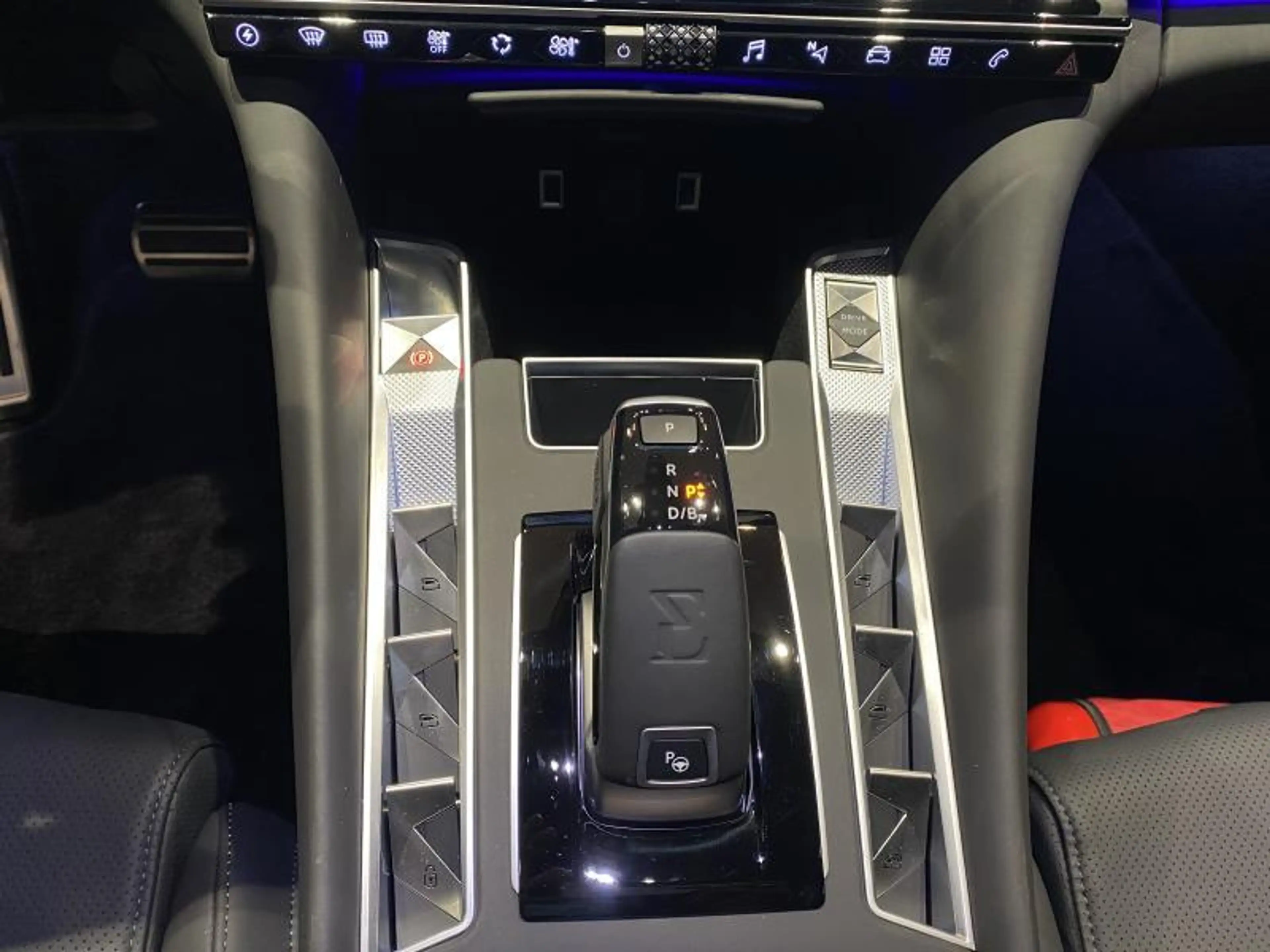 DS Automobiles DS 9 E-TENSE RIVOLI + — photo 13
