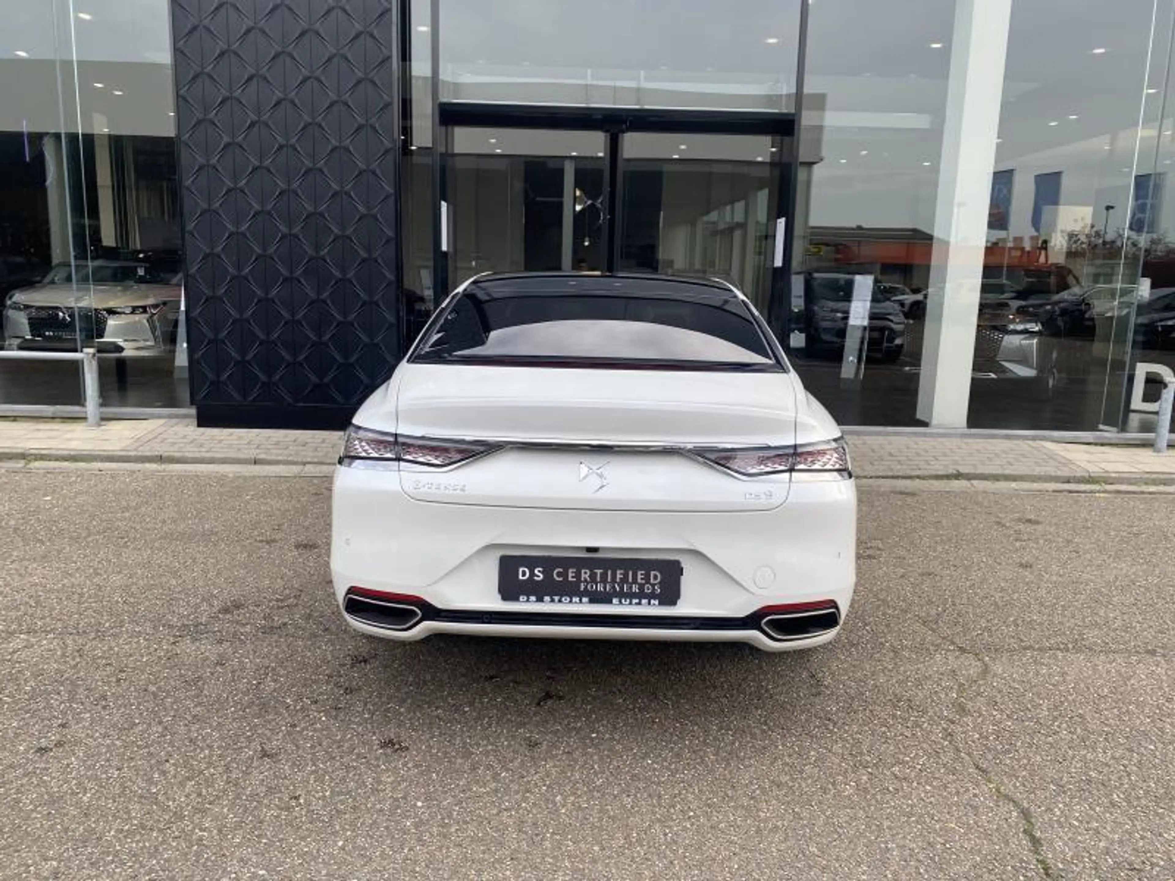 DS Automobiles DS 9 E-TENSE RIVOLI + — photo 5