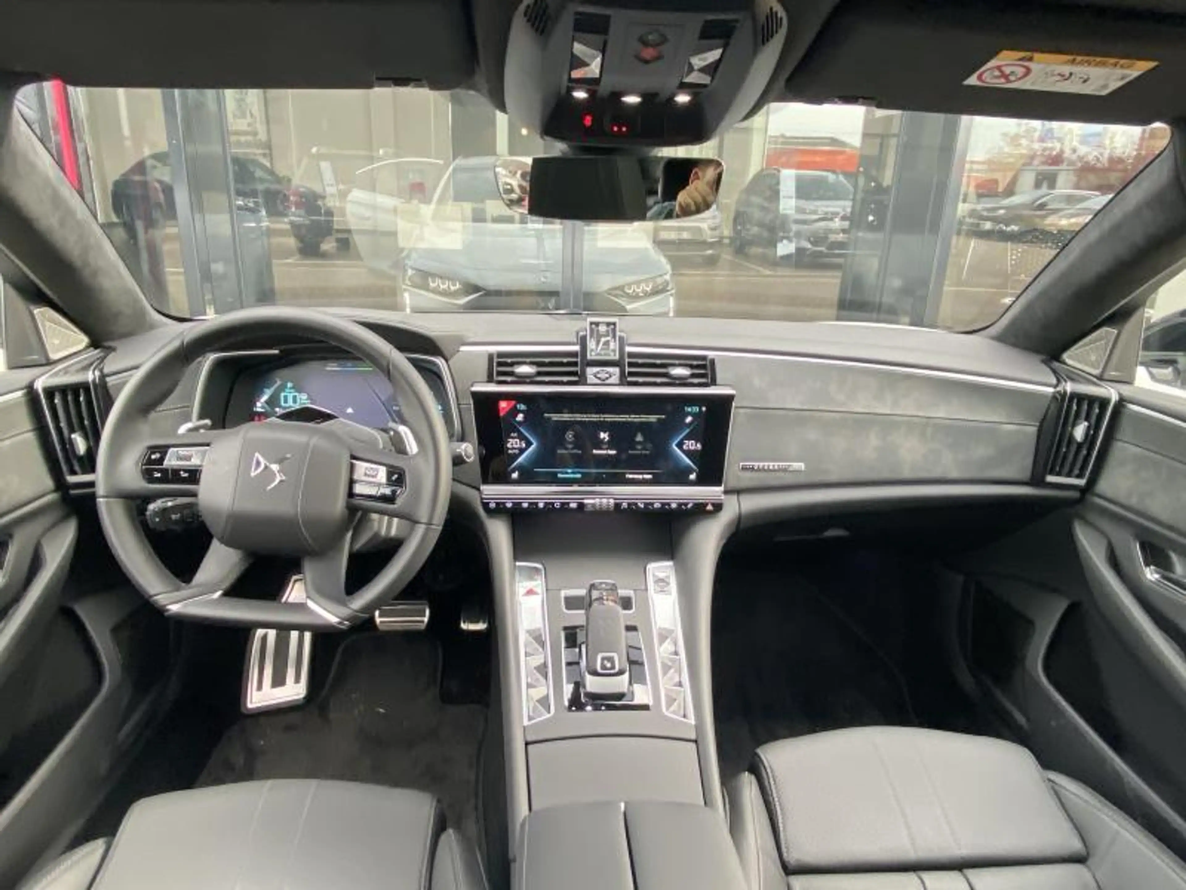 DS Automobiles DS 9 E-TENSE RIVOLI + — photo 2