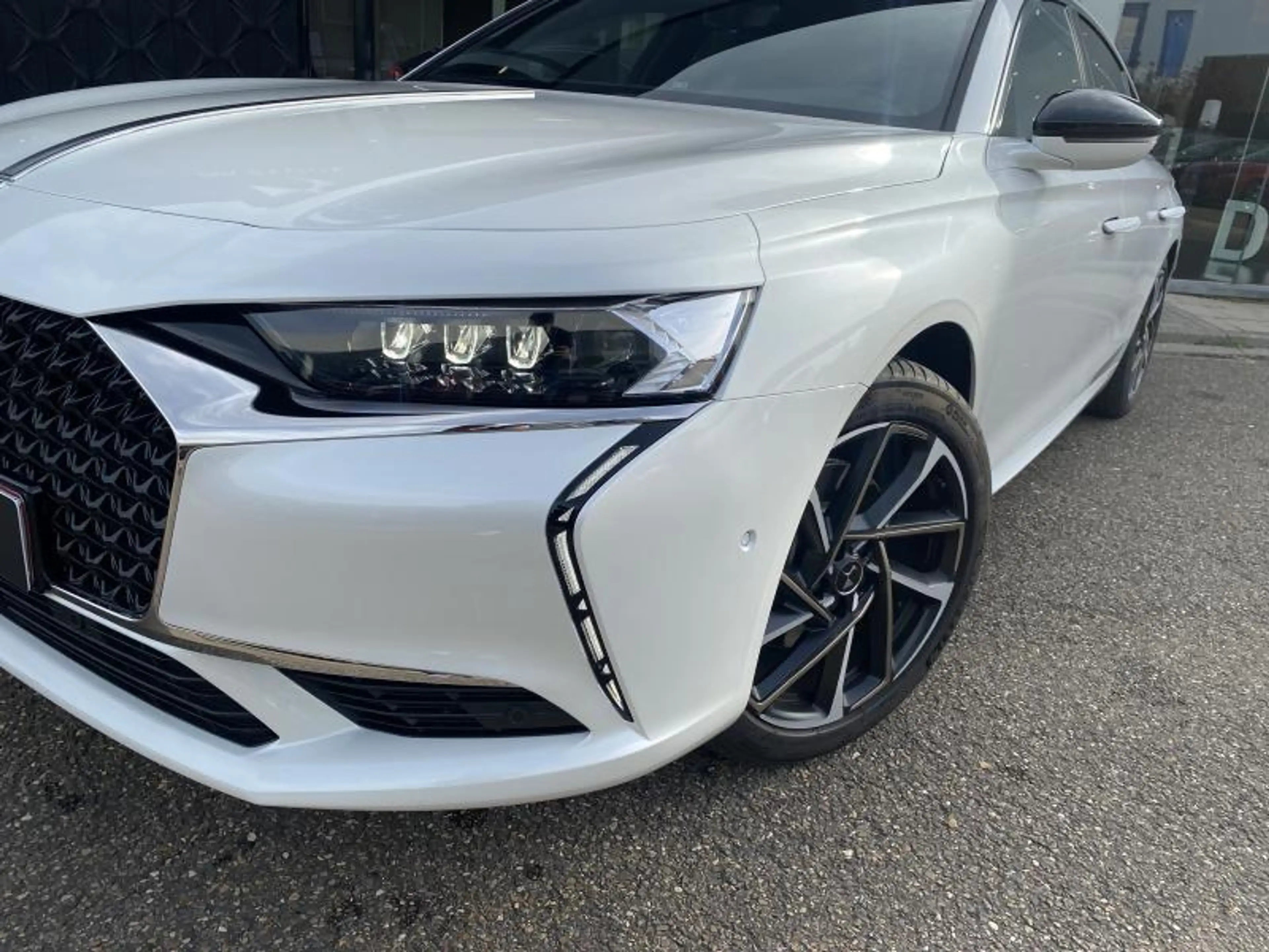 DS Automobiles DS 9 E-TENSE RIVOLI + — photo 8