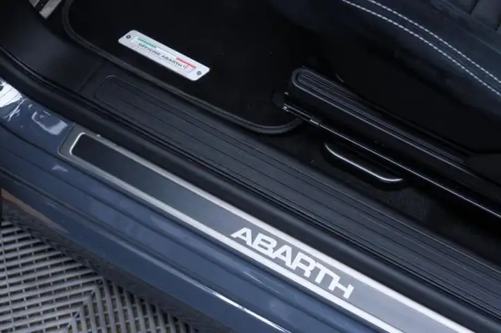 Abarth 500 595 Competizione 1.4 16v T-Jet E6D (2021) 2022, foto 32