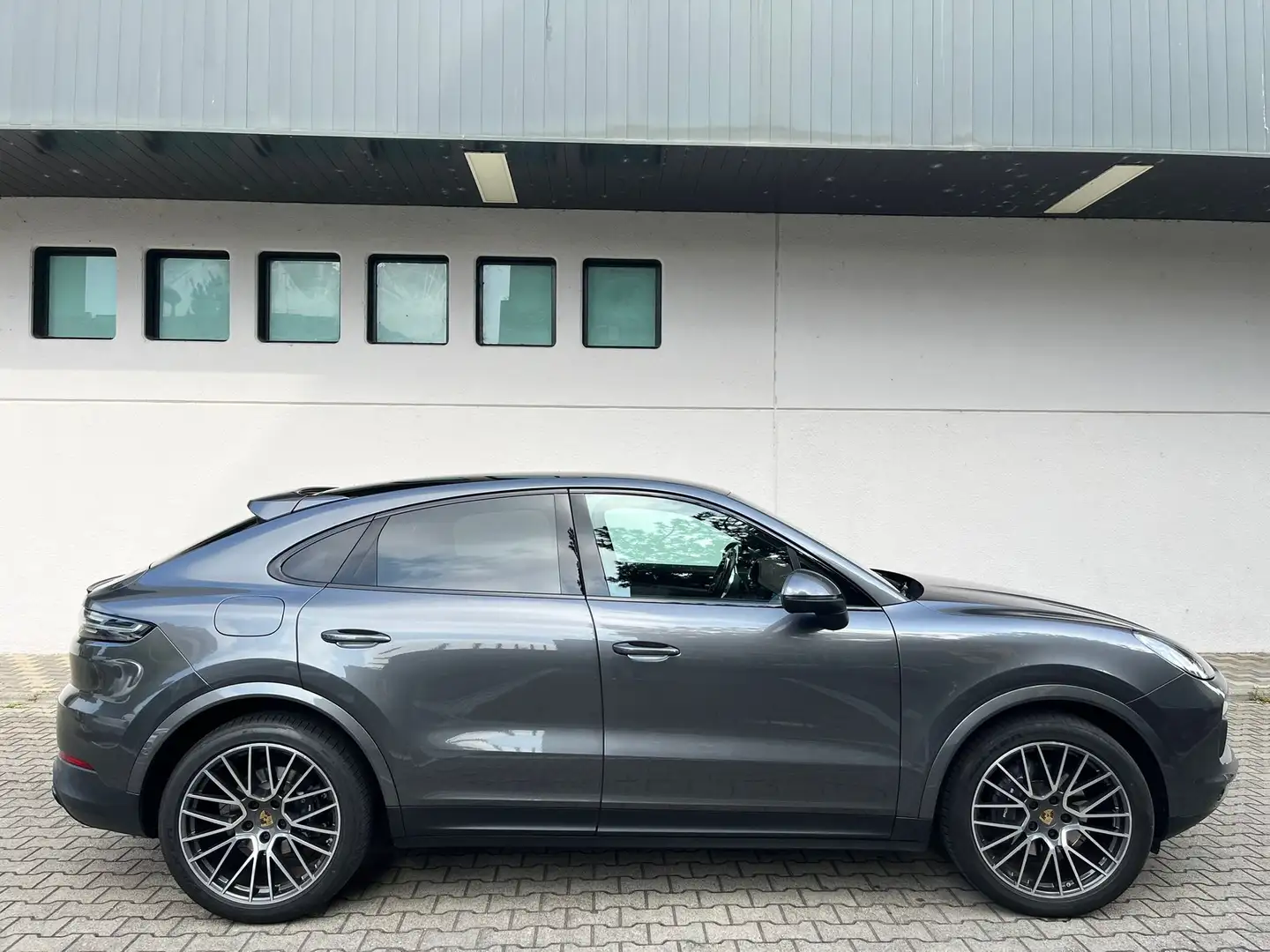 Porsche Cayenne Cayenne Coupe 3.0 tiptronic Šedá - 2