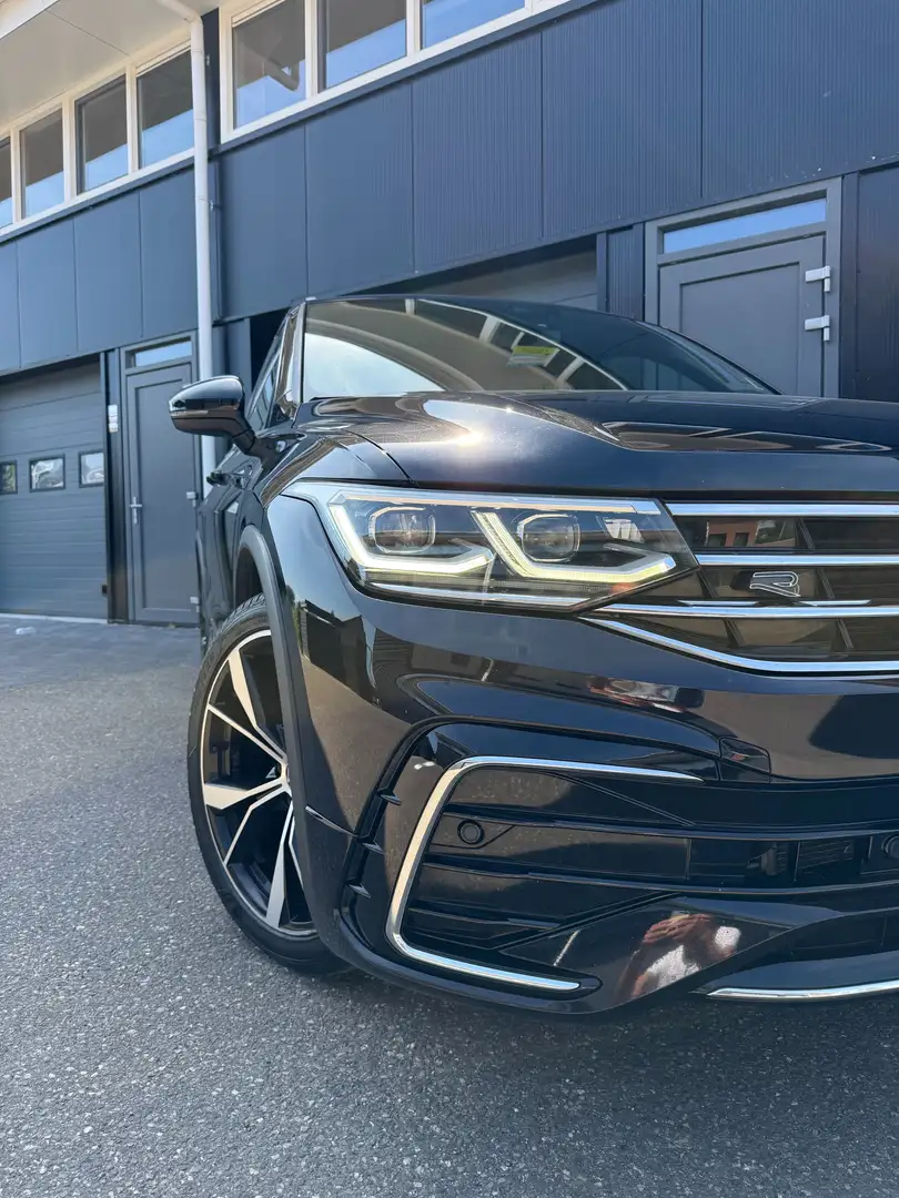 Volkswagen Tiguan 1.5 TSI R-Line Bns+ Keyless, Elektr. trekhaak Nero - 2