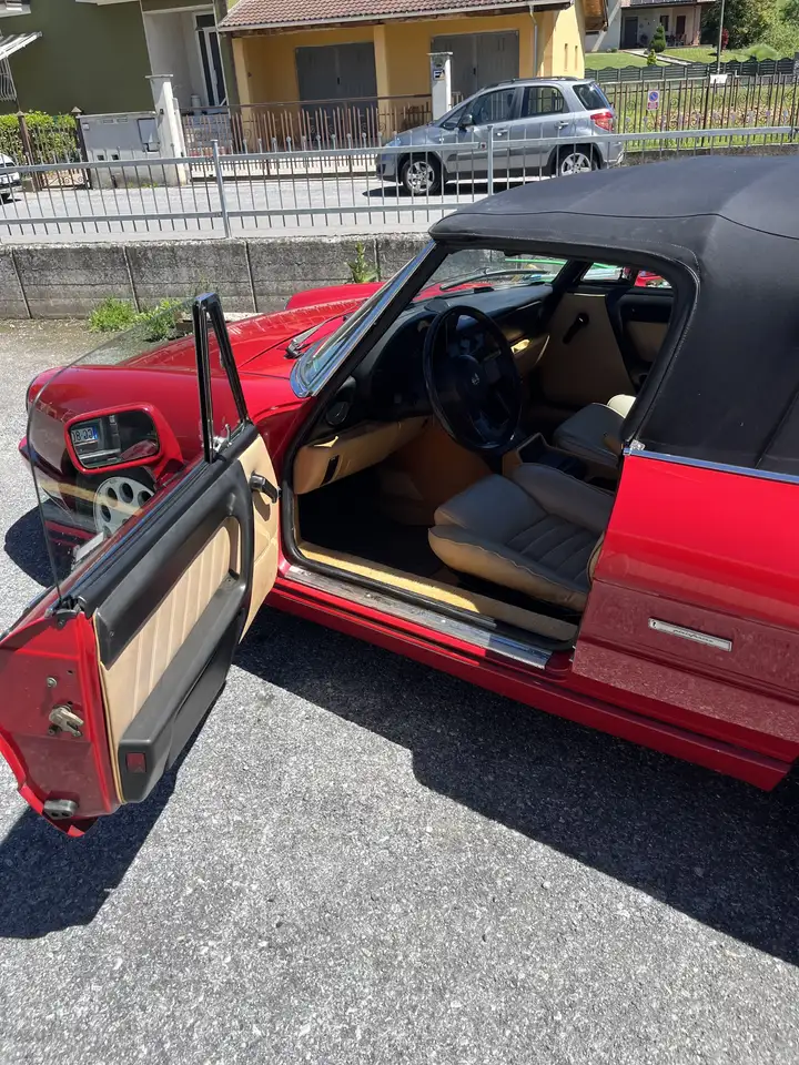 Alfa Romeo Spider 2.0 my90, foto 12