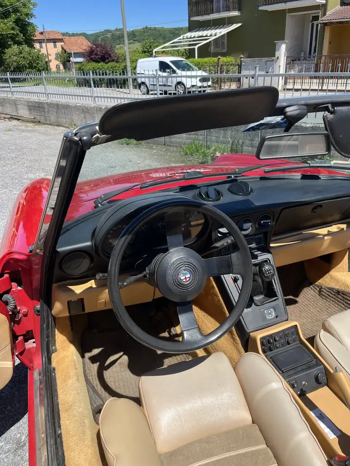 Alfa Romeo Spider 2.0 my90, foto 4
