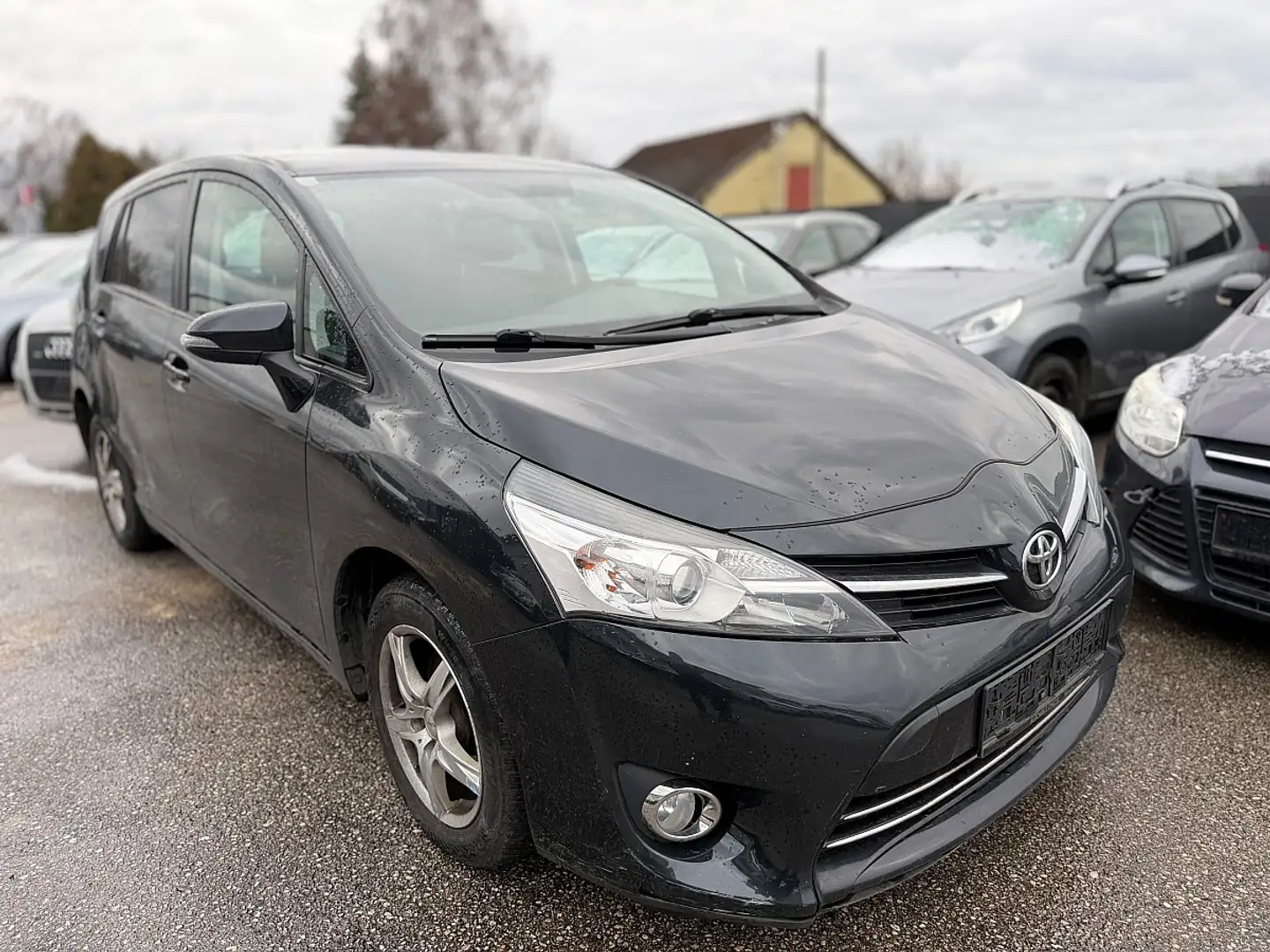 Toyota Verso 2,0D  *Pickerl 5/2026+4* Grau - 1