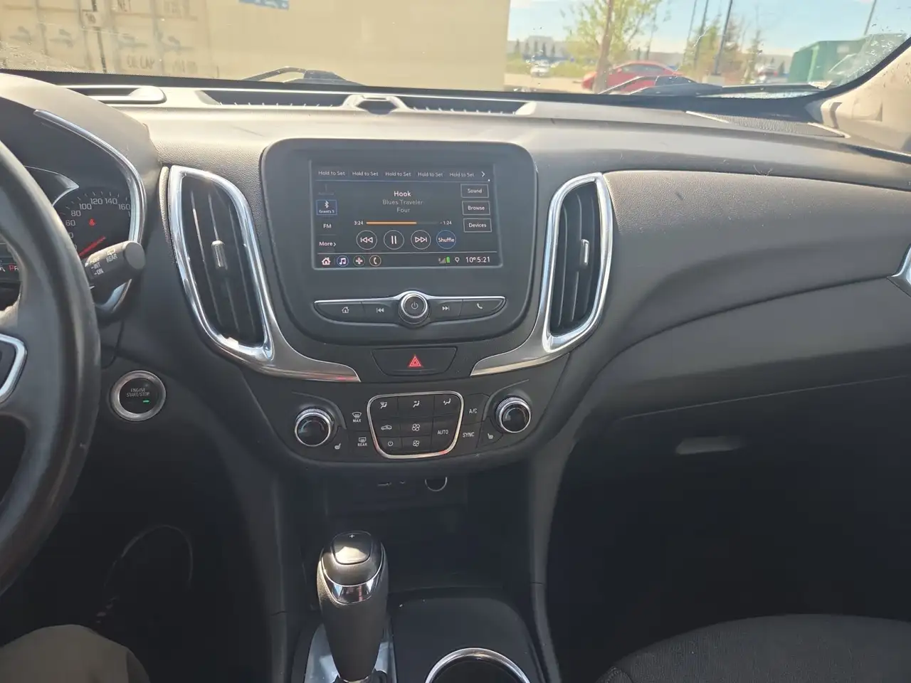 Chevrolet Equinox снимка Chevrolet Equinox