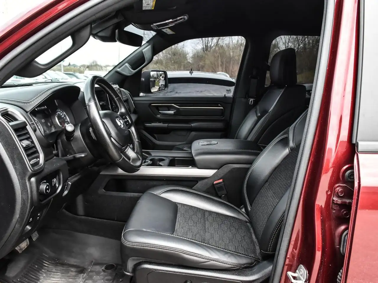 RAM 1500 снимка RAM 1500