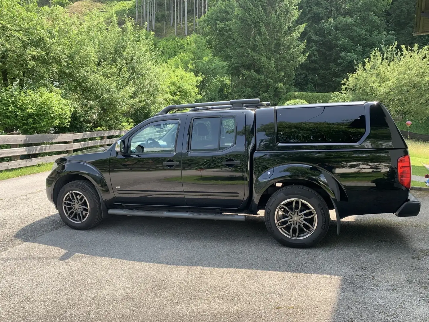 Nissan Navara 3.0L V6 Nero - 2