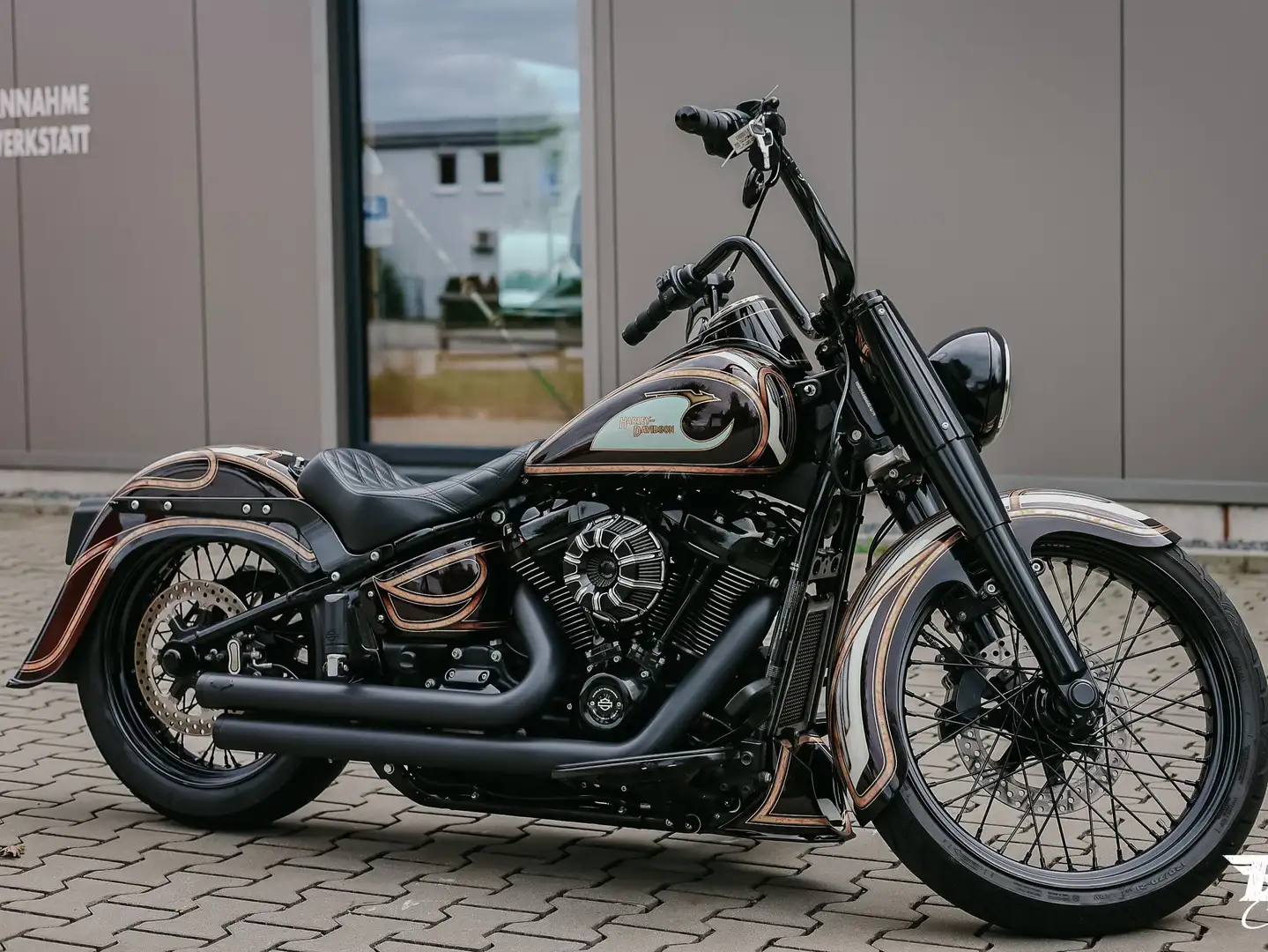 Harley-Davidson Heritage 107 CUI / JEKILL & HYDE -CHICANO STYLE Negru - 2