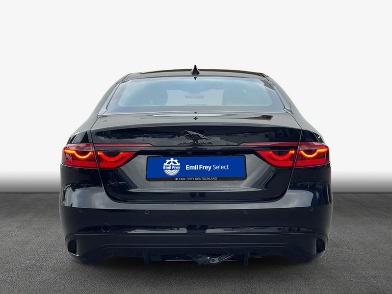 Jaguar XF P300 AWD Sport — photo 5