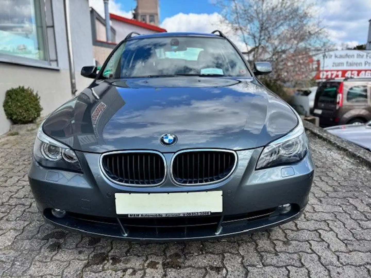 BMW 520 d Aut. Tour. *NAVI+XEN+AHK+PDC+Sitzh.+17"ALU* Gri - 2