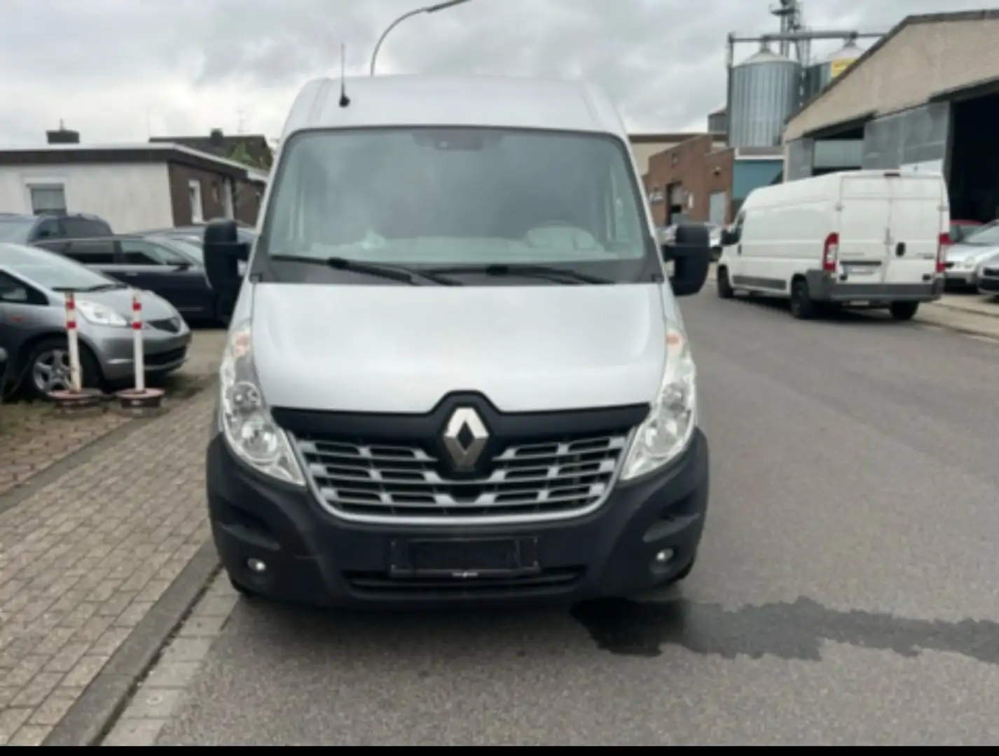 Renault Master ENERGY dCi 170,EURO6,Maxi,Automatik,Navi,Klima,Top Silber - 2