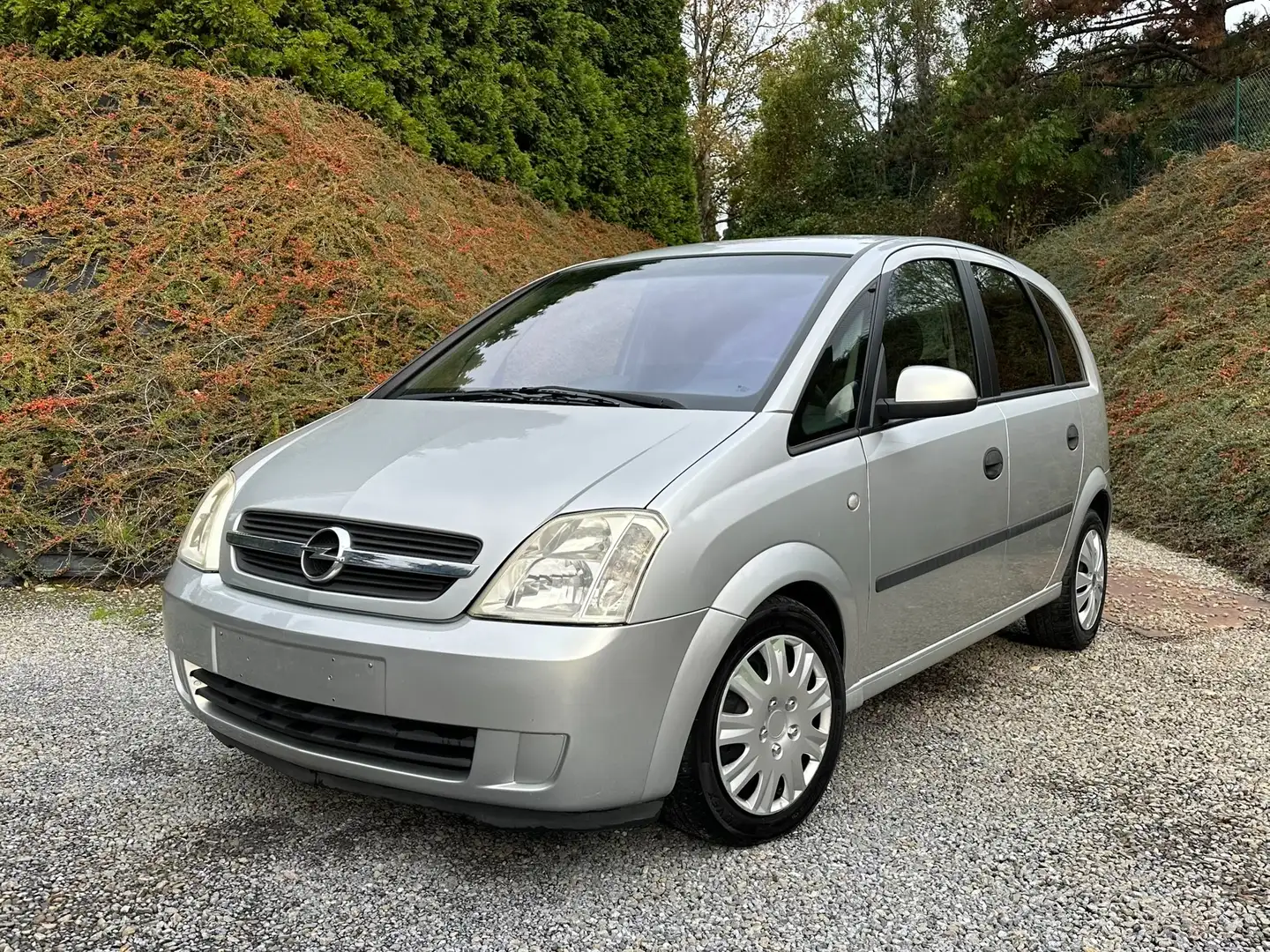 Opel Meriva 1.7 DTi Enjoy /Très bon état/CT Vert /Carnet Grijs - 1