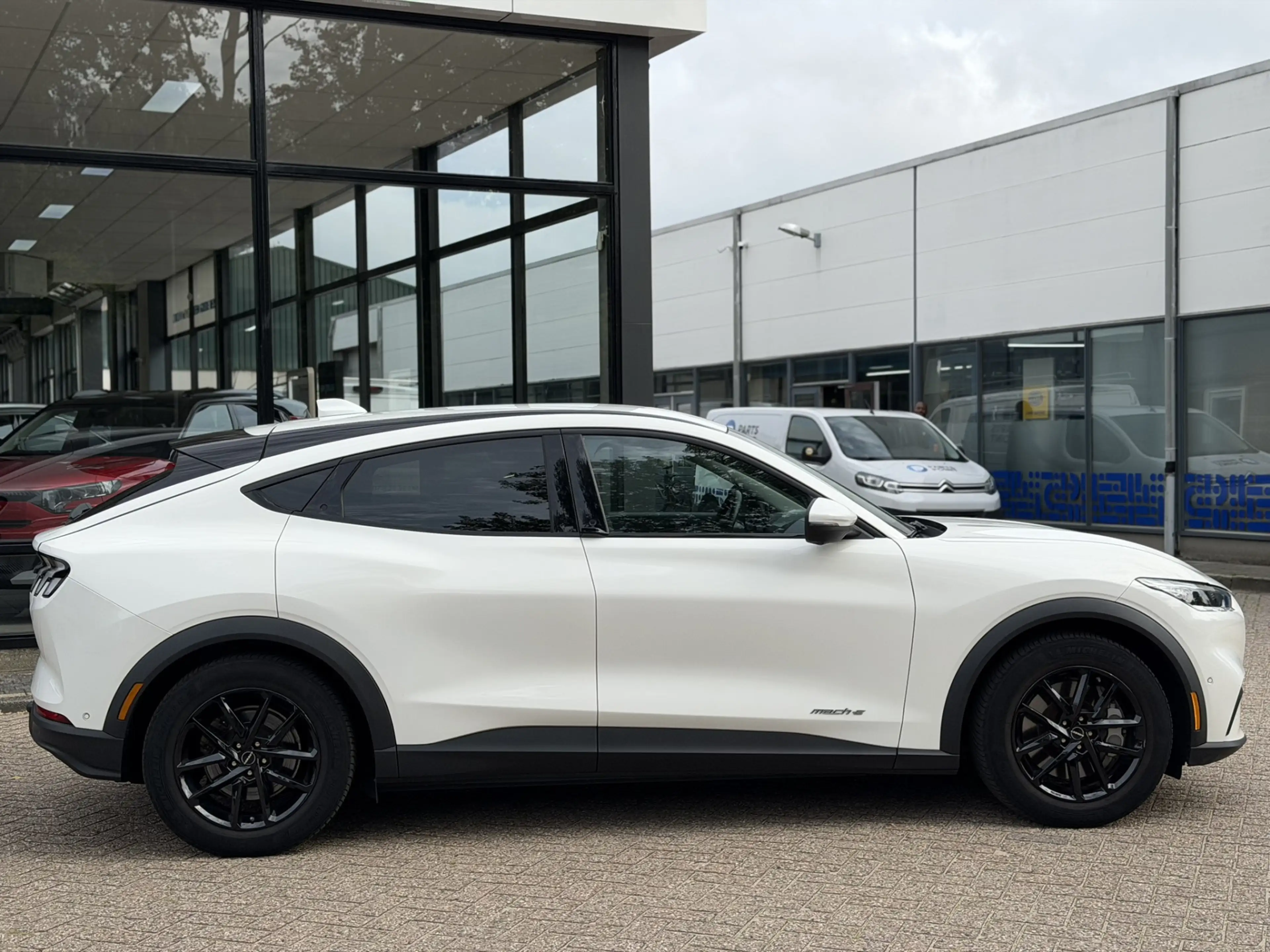 Ford Mustang Mach-E RWD 75 kWh NL Auto | Technology Pack | 1ste Eigena — photo 4