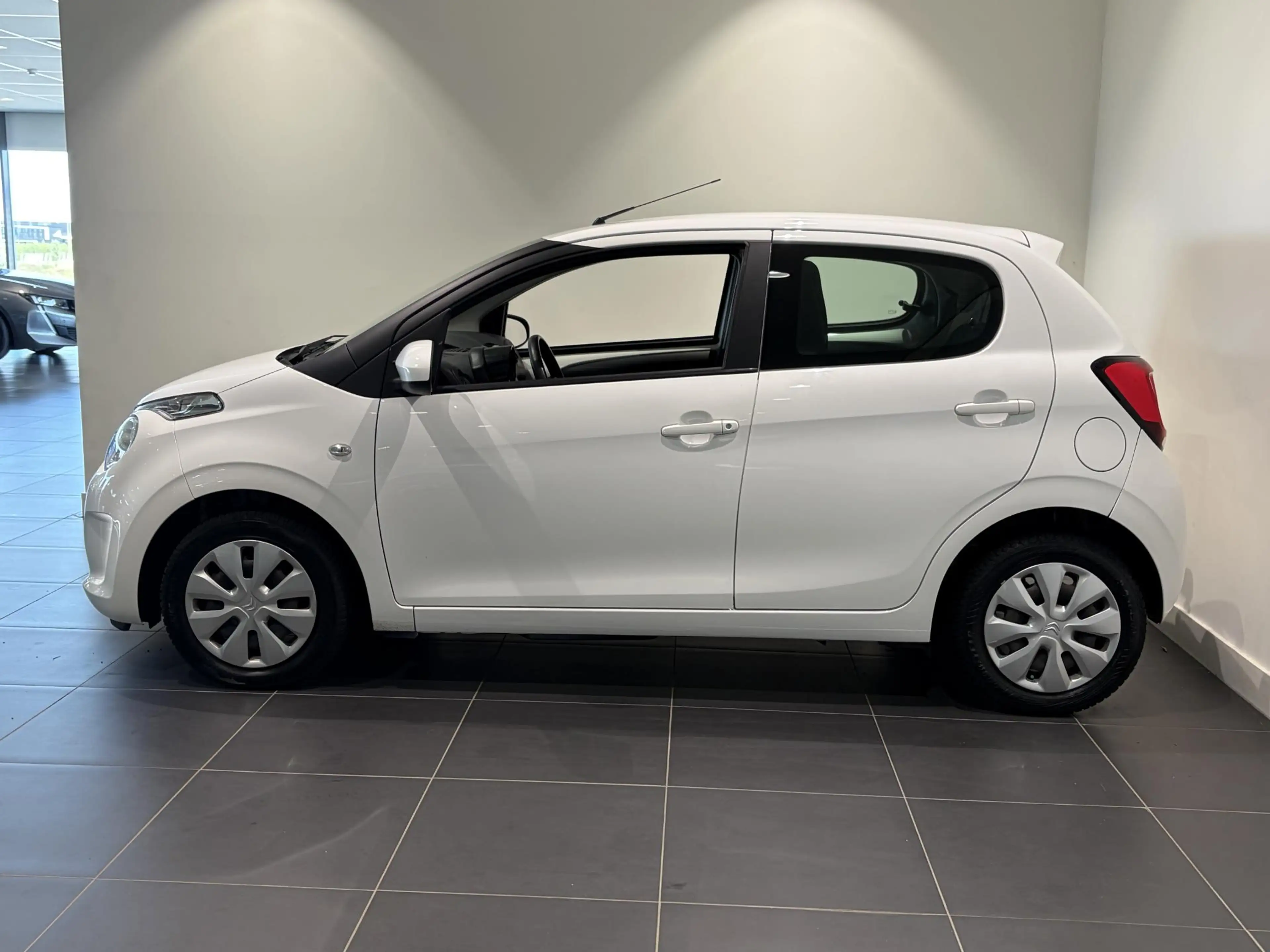 Citroen C1 1.0 VTi Feel — photo 3