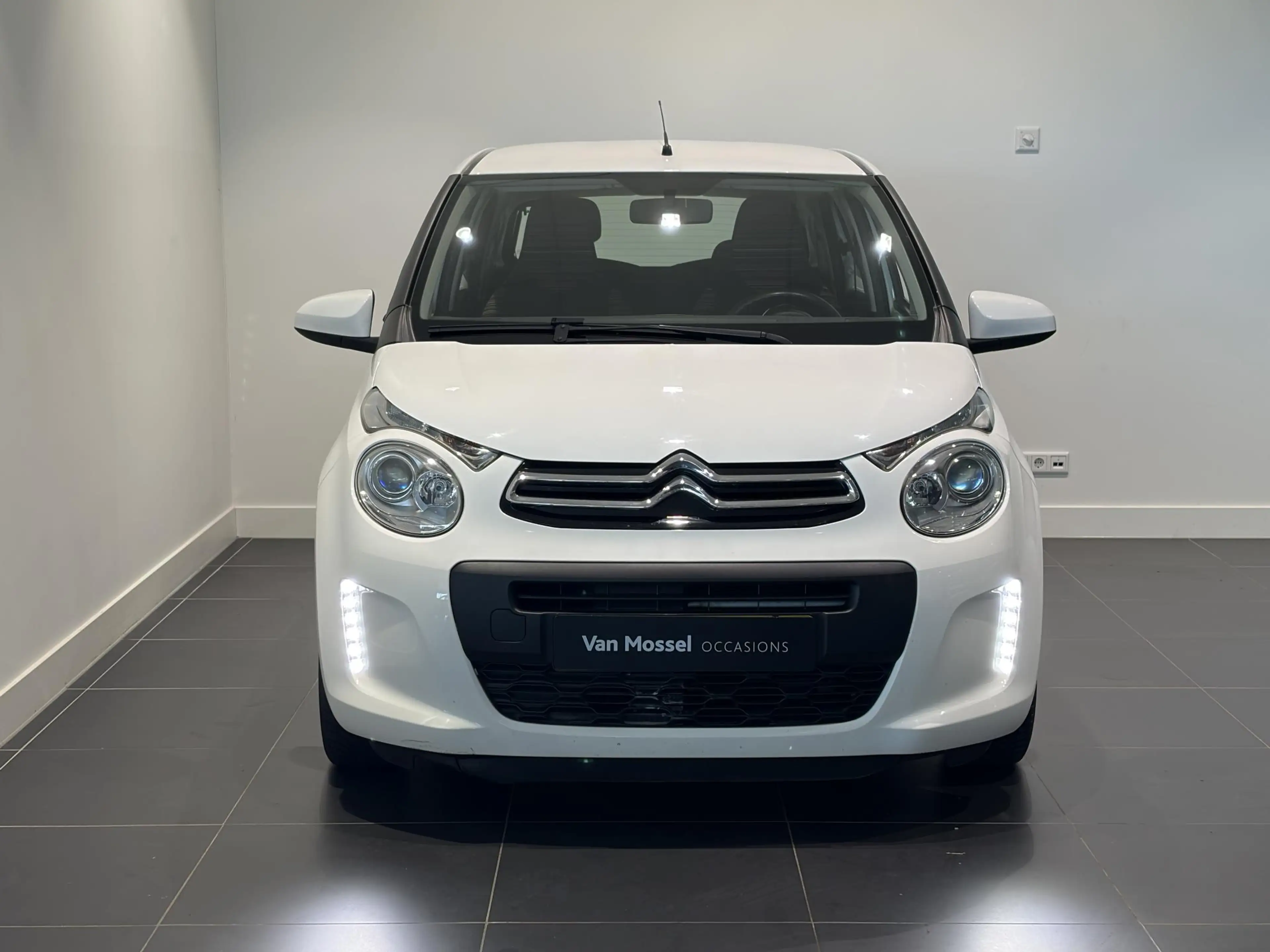 Citroen C1 1.0 VTi Feel — photo 2
