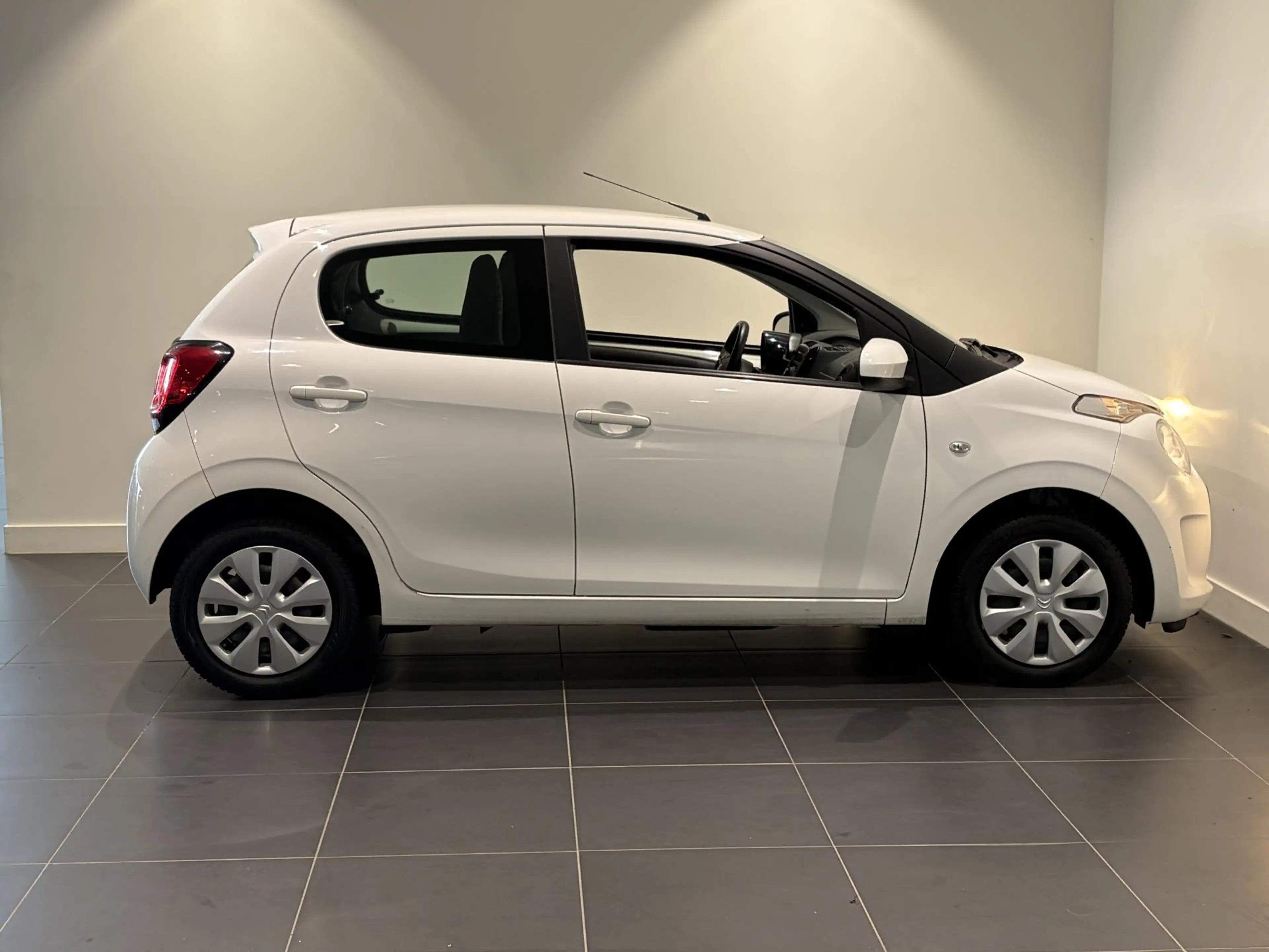 Citroen C1 1.0 VTi Feel — photo 6