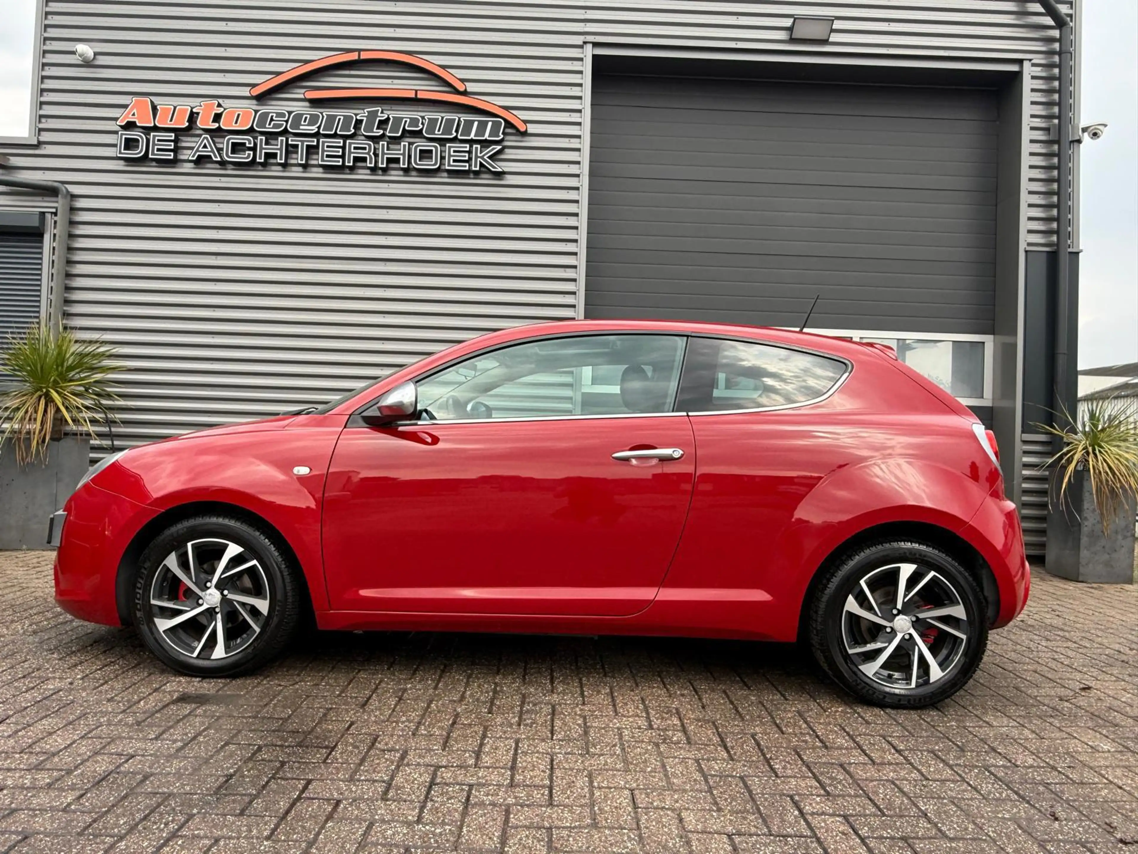 Alfa Romeo MiTo 0.9 TwinAir Exclusive Cruise Control / PDC / Panod — photo 11