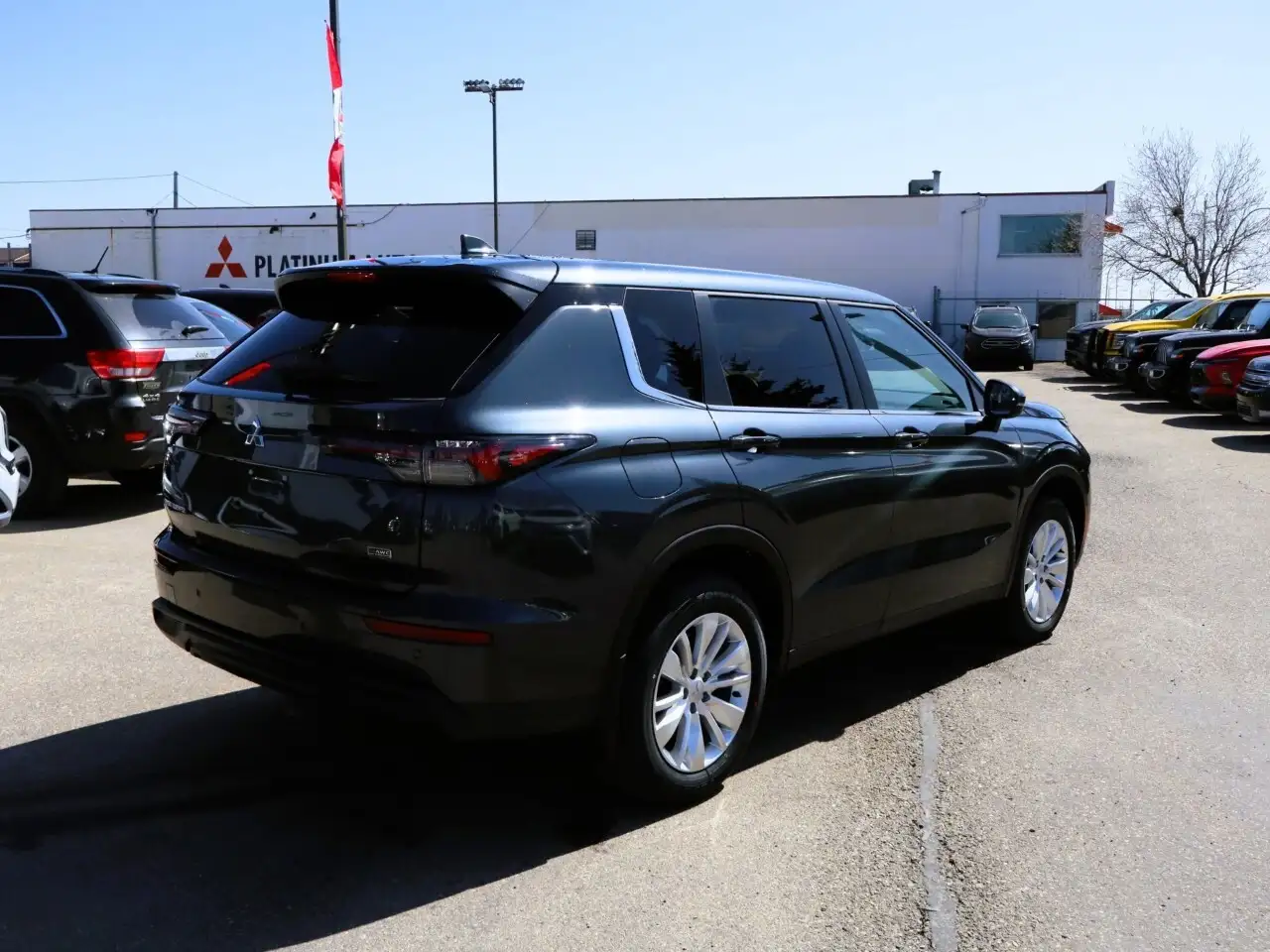 Mitsubishi Outlander снимка Mitsubishi Outlander